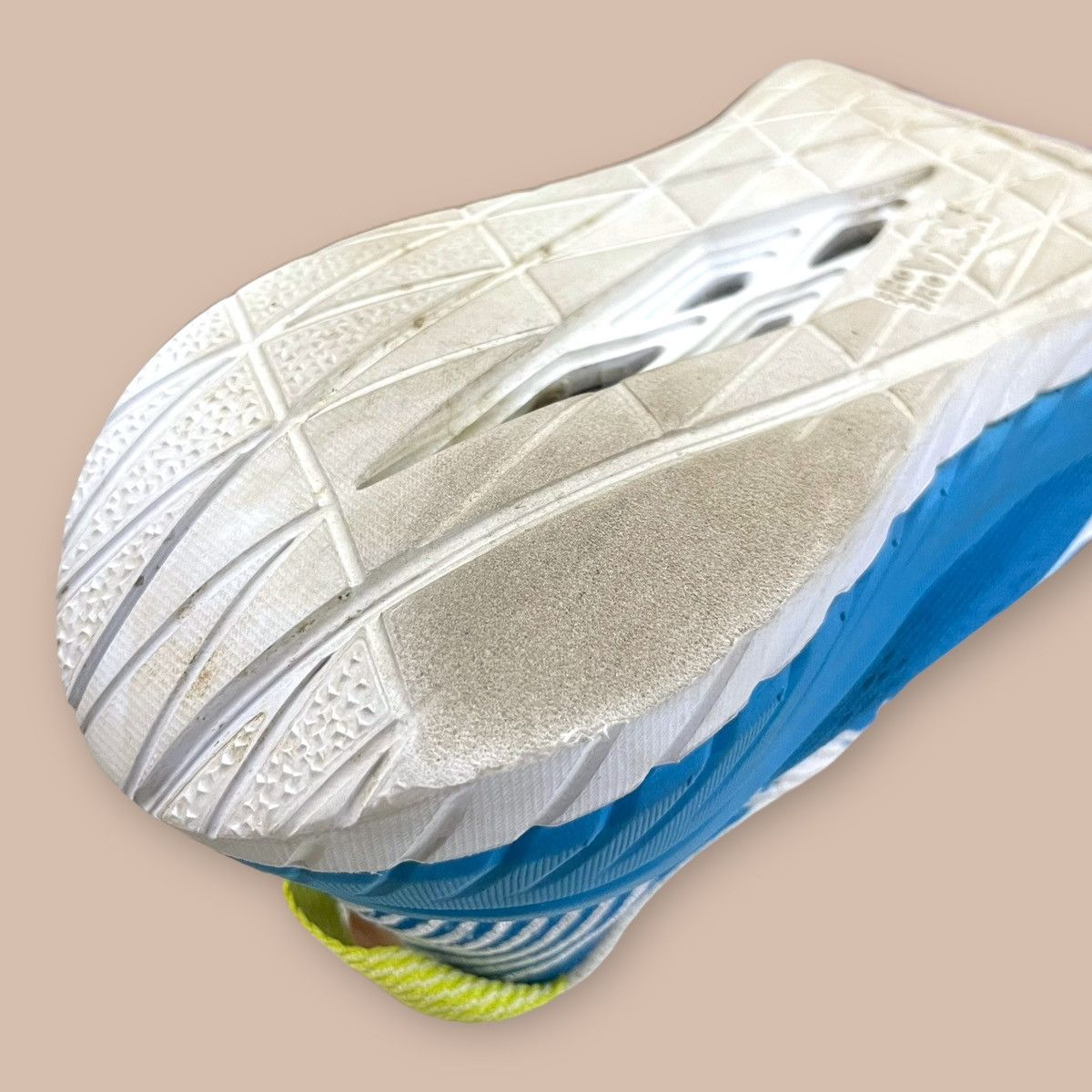 Hoka Hoka One One "Carbon X" Size US 5 / EU 37 - 25 Thumbnail