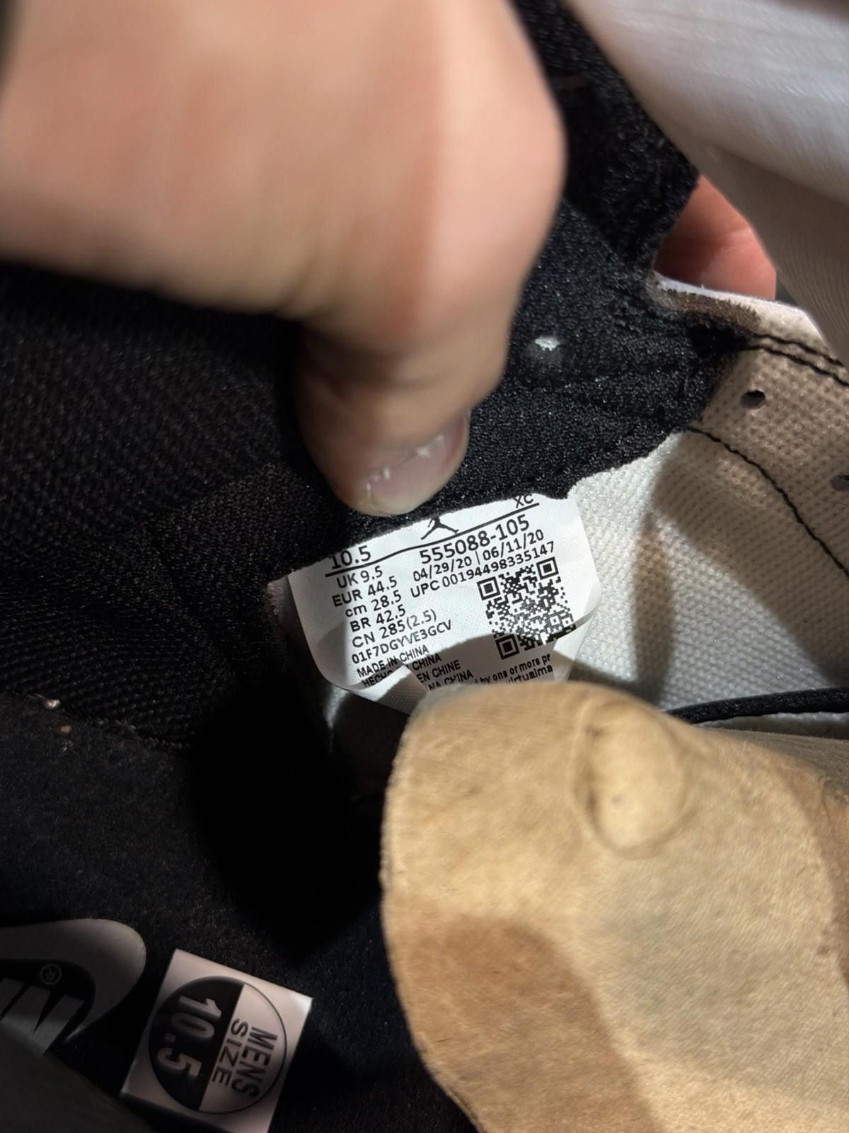Jordan Brand Size 10.5 - Jordan 1 Retro OG High Dark Mocha (555088 105) Size US 10.5 / EU 43-44 - 11 Thumbnail