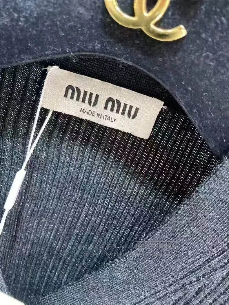 Miu Miu Miu Miu 38 knitwear Size M / US 6-8 / IT 42-44 - 3 Thumbnail
