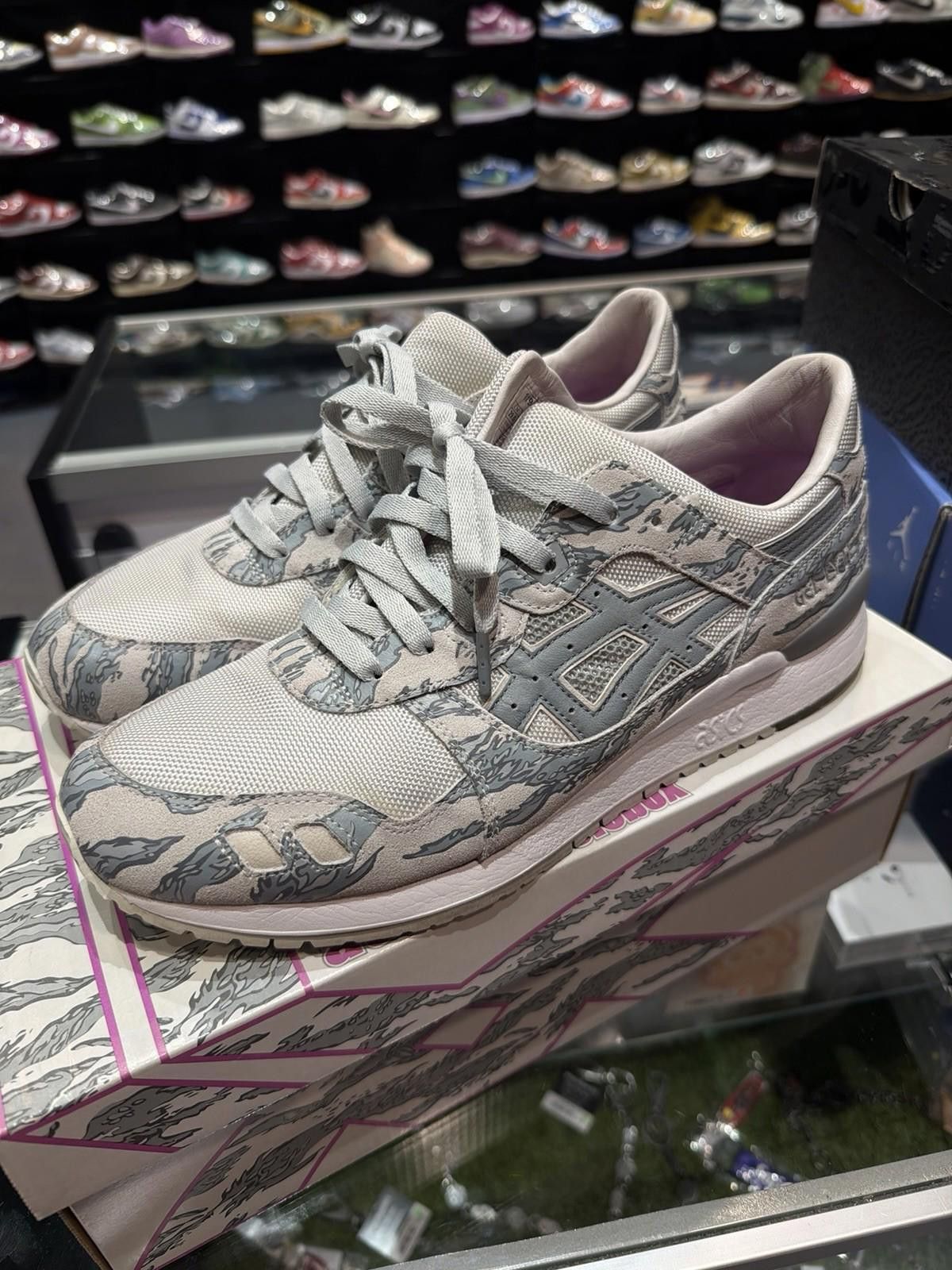 Asics atmos × Solebox × Asics Gel-Lyte III Grey Grey 11.5 Size US 11.5 / EU 44-45 - 8 Thumbnail