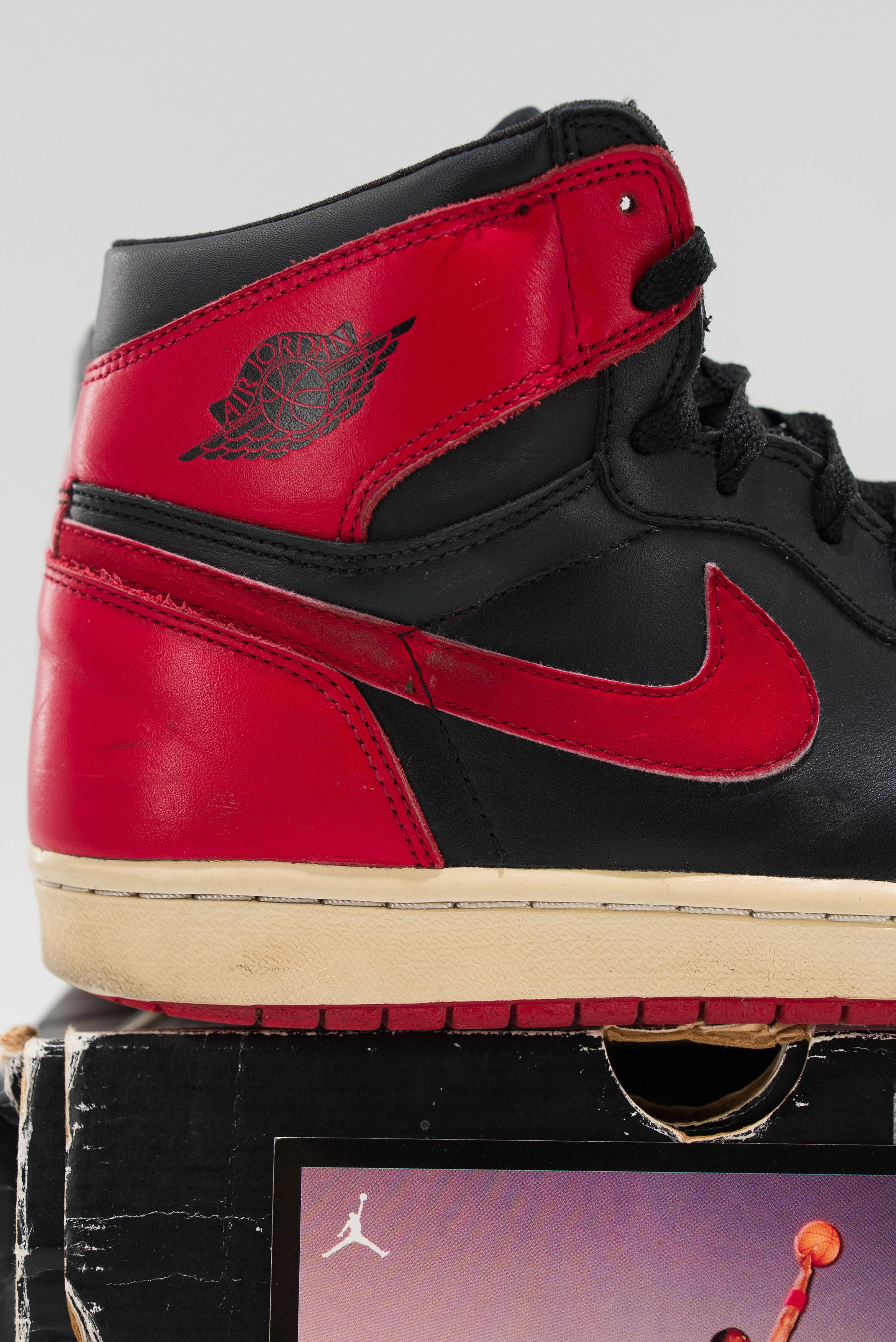 Jordan Brand Jordan 1 Retro Bred (2001) Size US 10.5 / EU 43-44 - 16 Thumbnail