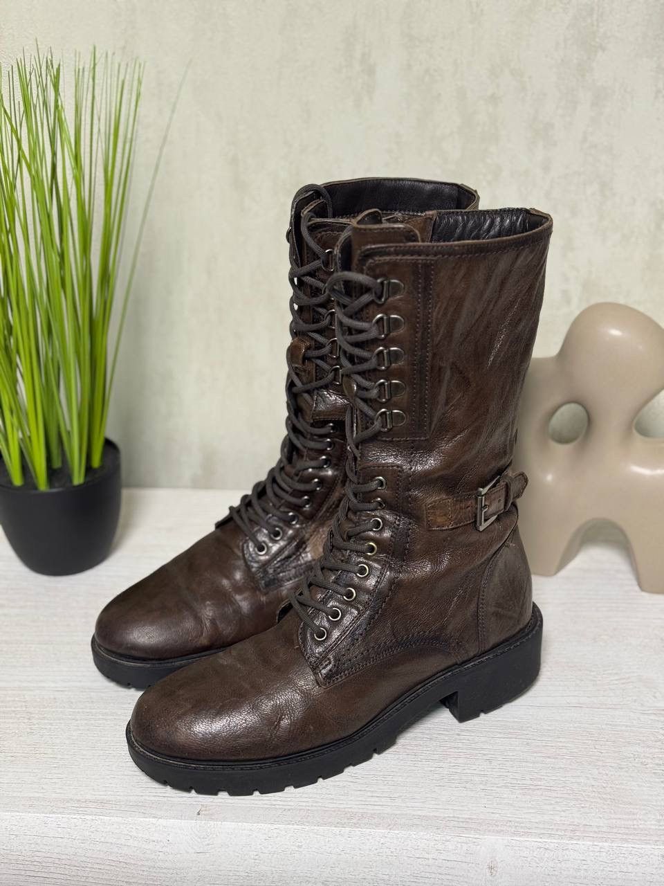 Le Grande Bleu (L.G.B.) Vintage Dark Brown Leather Combat Boots Lace Up Buckle Strap Size US 9 / IT 39 - 8 Thumbnail