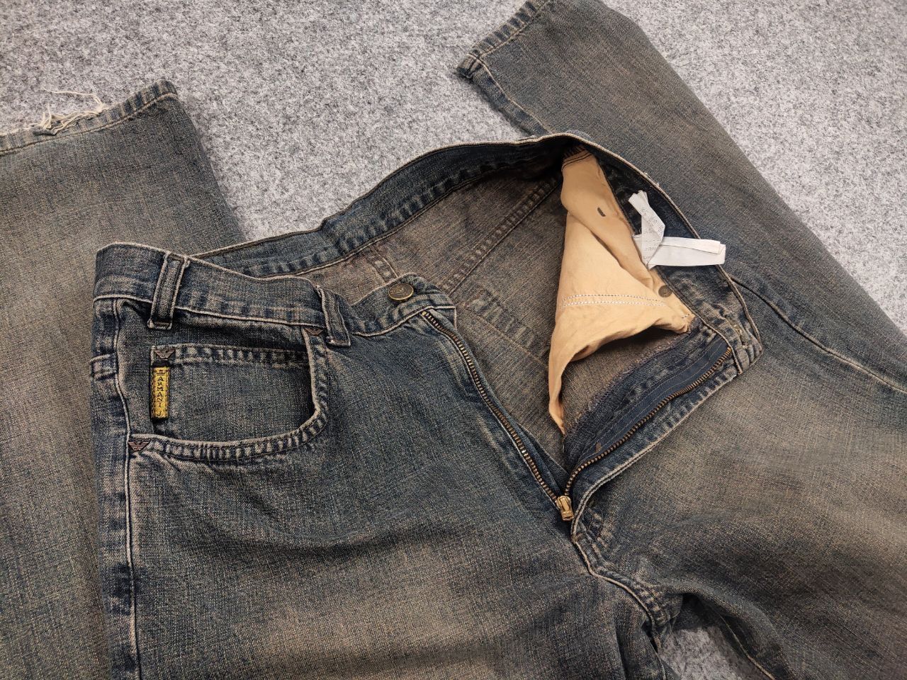 Giorgio Armani Rare Vintage Giorgio Armani Logo Dark Faded Denim Jeans Size US 32 / EU 48 - 14 Thumbnail