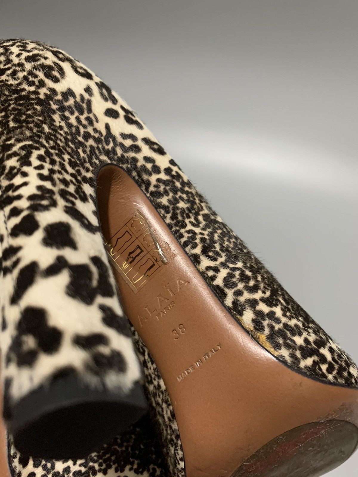 Alaia Alaia Leopard Fur Heels Size US 8 / IT 38 - 13 Thumbnail