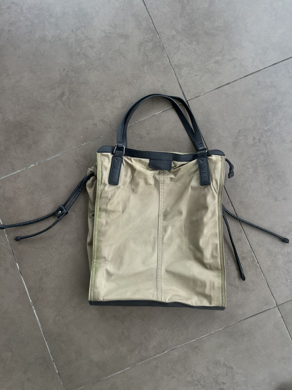 Burberry Burberry Nylon Shoulder Bag Size ONE SIZE - 1 Thumbnail