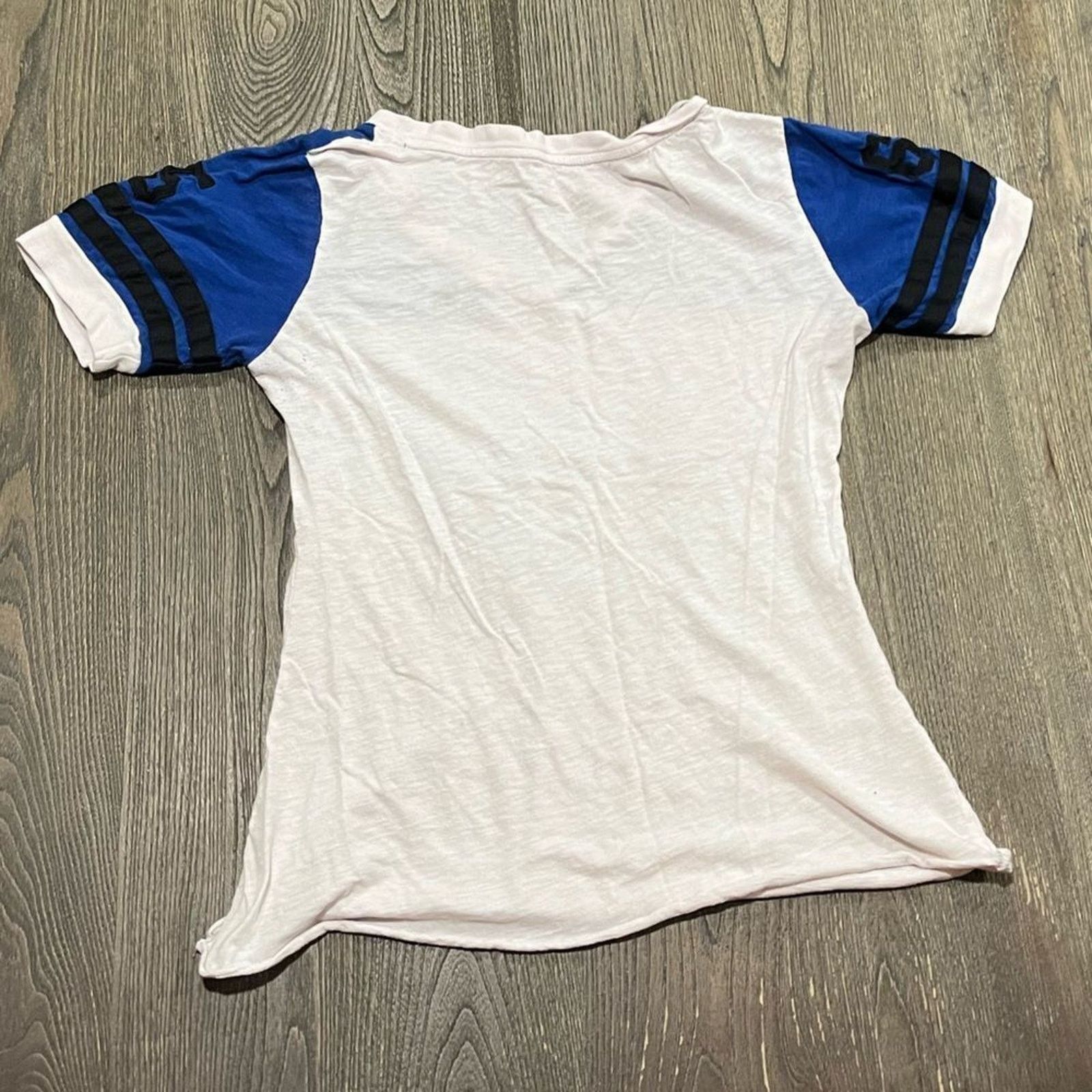 eS ES Top University of Kentucky Wildcats V-neck Size XL Size XL / US 12-14 / IT 48-50 - 5 Thumbnail