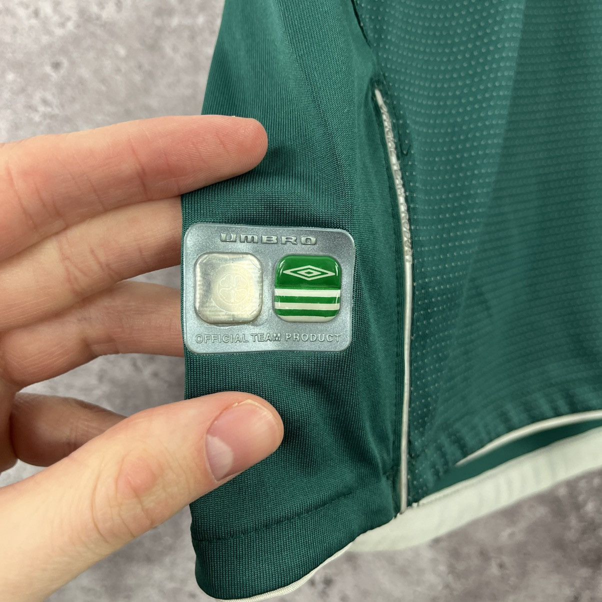 Other Umbro Celtic 2004/2005 Away Soccer Jersey Size XL Size US XL / EU 56 / 4 - 8 Thumbnail