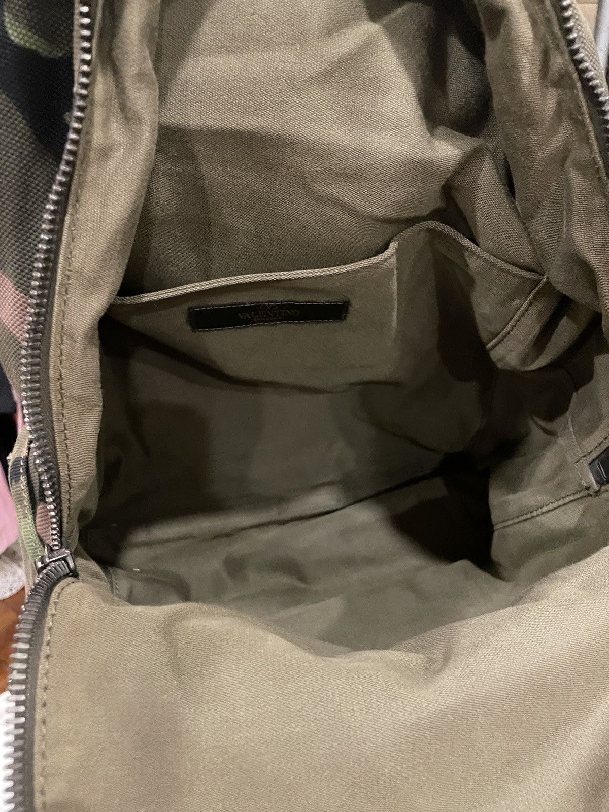 Valentino Mariposa Printed Camouflage Backpack Size ONE SIZE - 15 Thumbnail