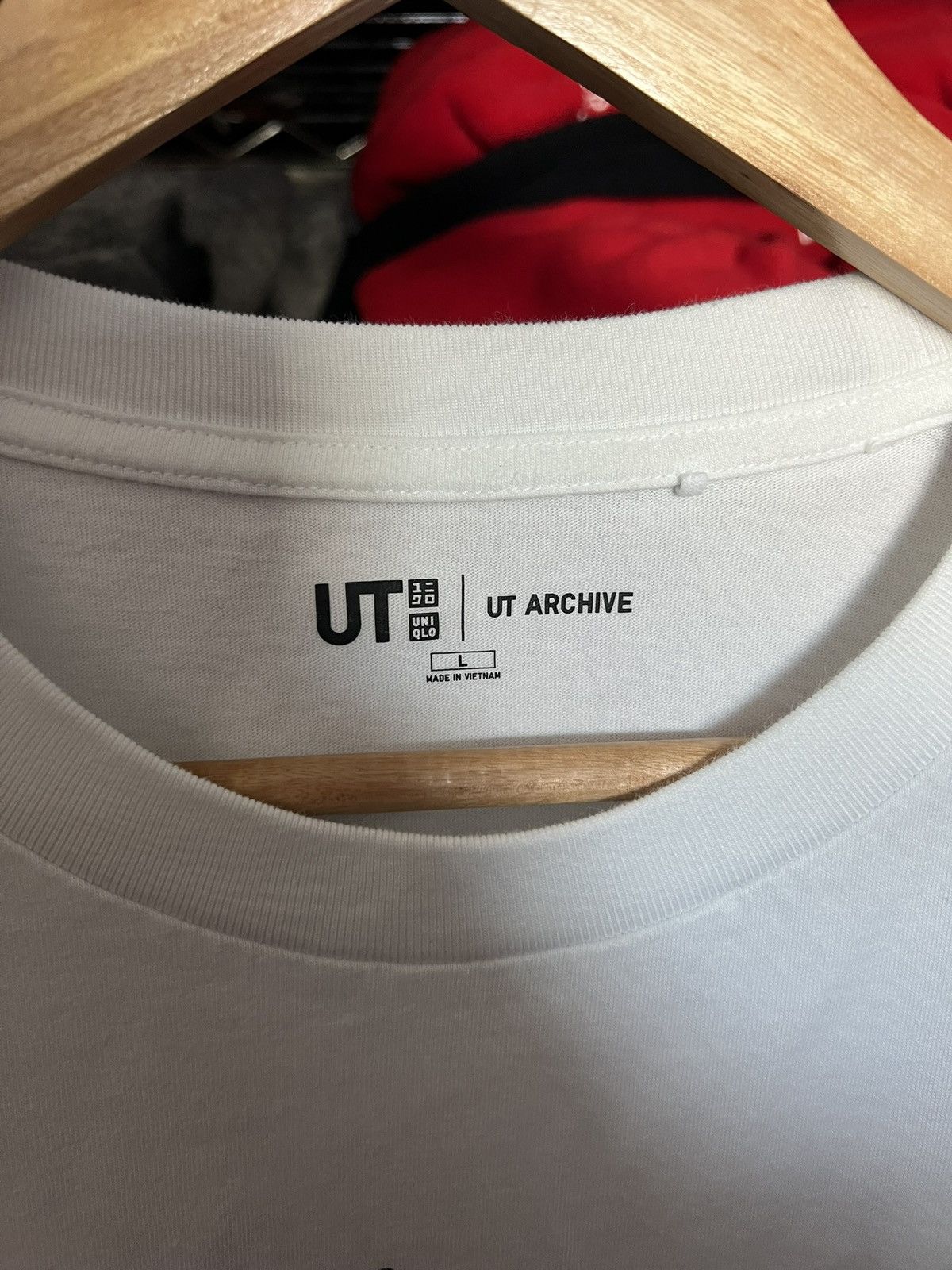 One Piece × Uniqlo Uniqlo One Piece Pirates Collab Anime Shirt Size US L / EU 52-54 / 3 - 4 Thumbnail