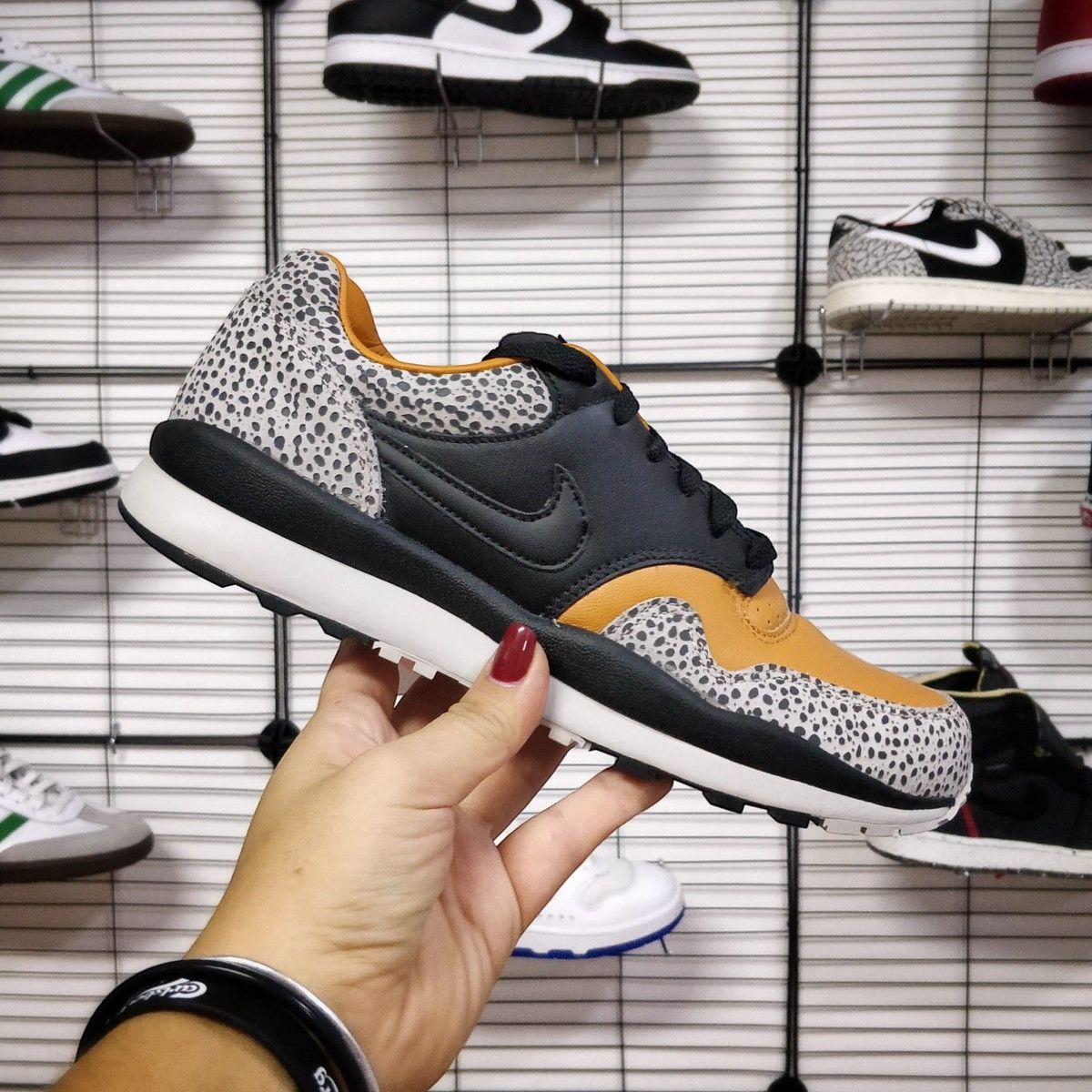 Nike Nike Air Safari OG “Black Monarch” size EU 40.5-US 7.5 Size US 7.5 / EU 40-41 - 1 Thumbnail