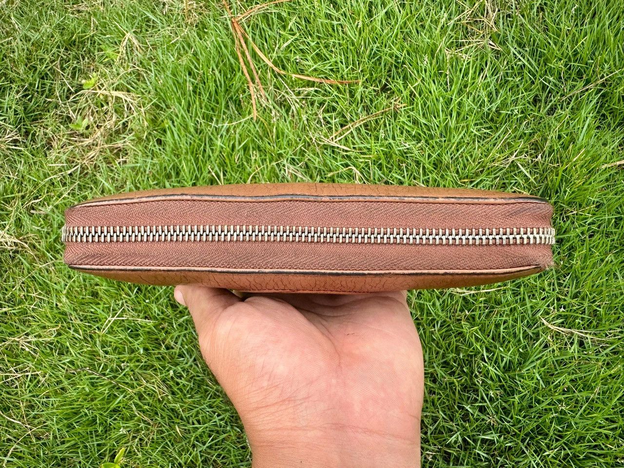 Gucci Authentic Gucci Soho Pebbled Leather Zippy Wallet Size ONE SIZE - 3 Thumbnail