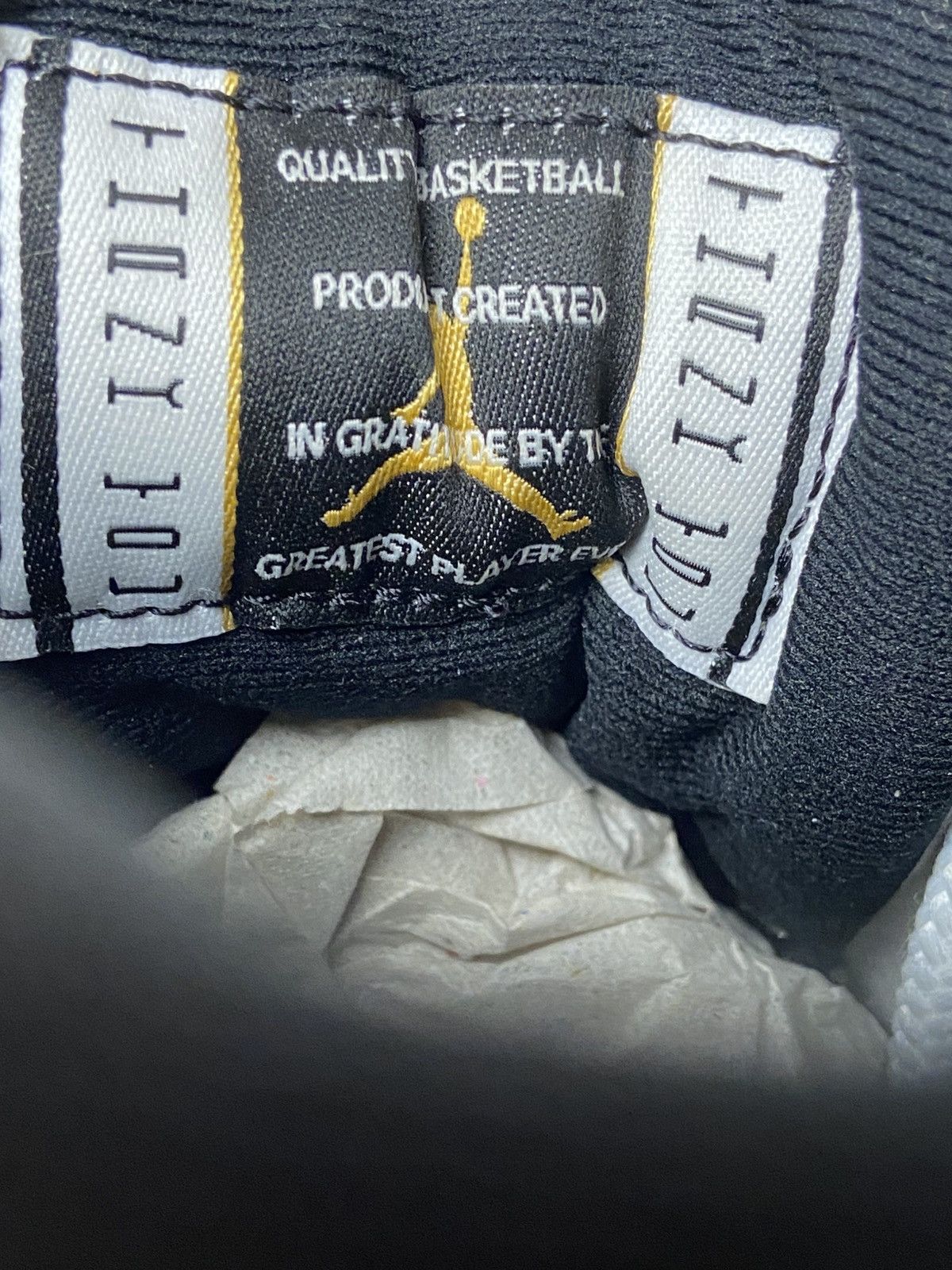 Jordan Brand Used Jordan 11 Retro Gratitude Authentic Size 8US Size US 8 / EU 41 - 7 Thumbnail