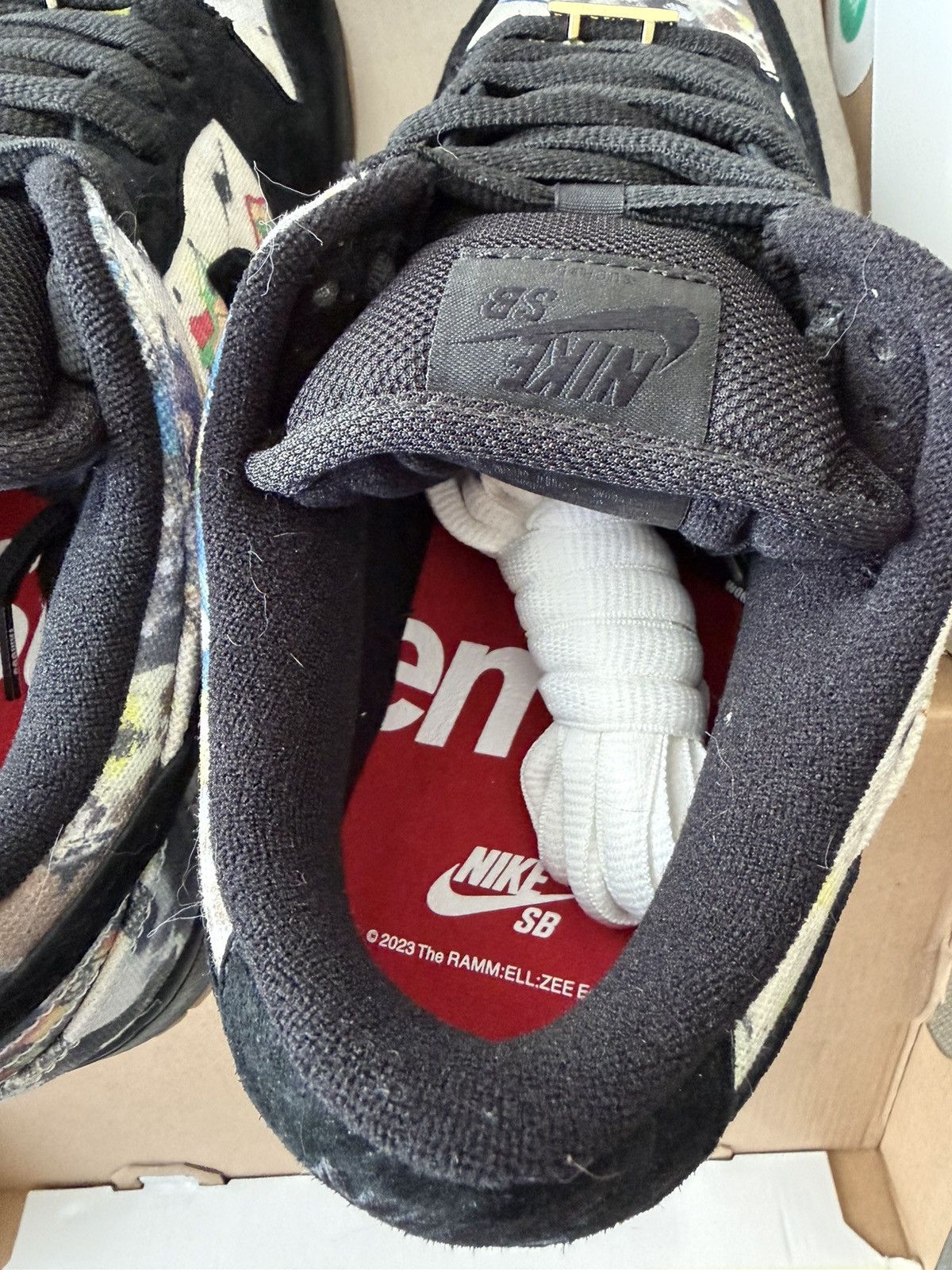 Nike × Supreme Supreme Nike SB Dunk Low “Rammellzee” Size 10.5 Size US 10.5 / EU 43-44 - 7 Thumbnail