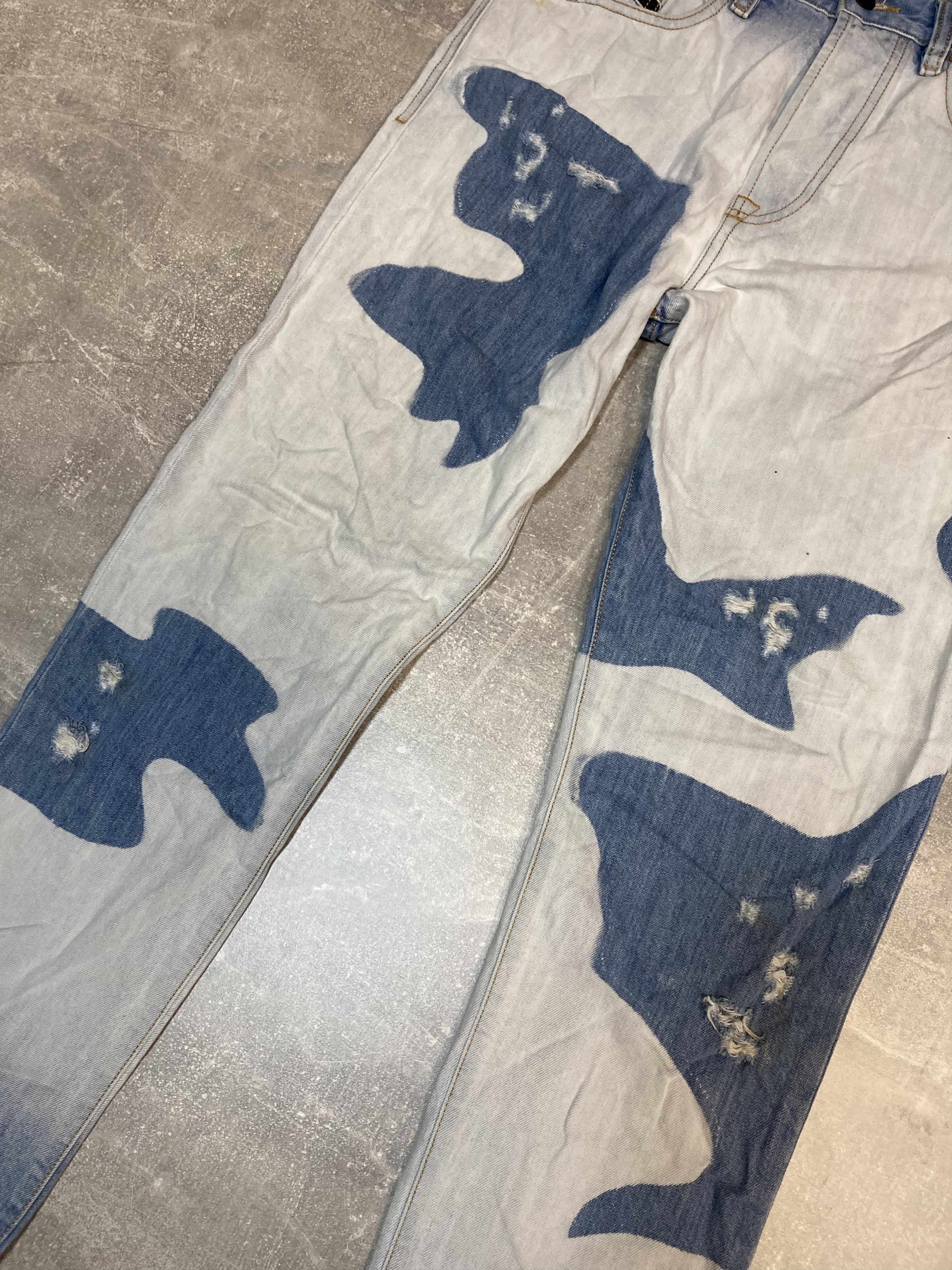 Diesel Diesel avant garde opium distressed cow pattern slim jeans Size US 31 - 5 Thumbnail