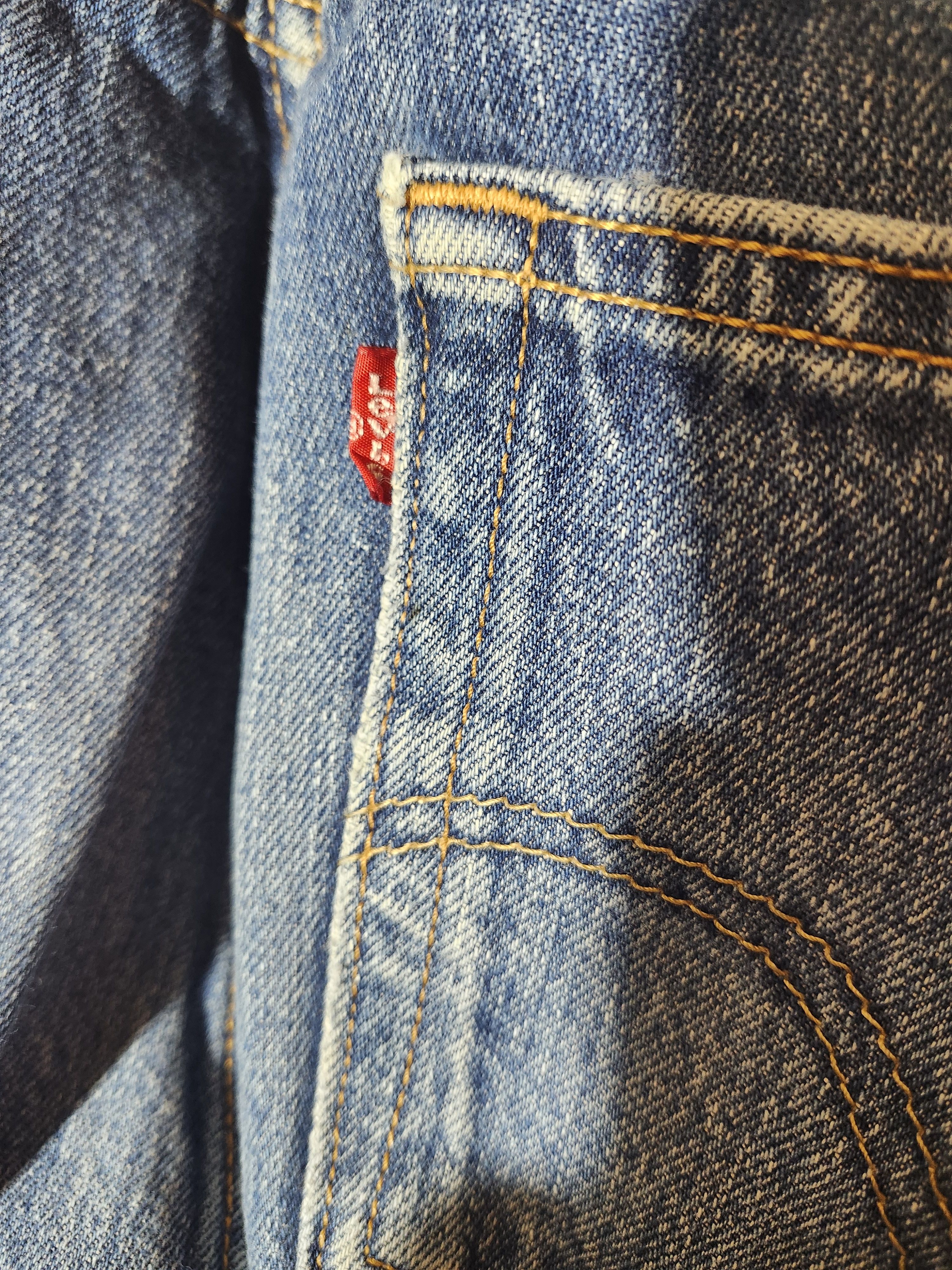 Levi's Vintage Clothing Levis 501 Jeans-Faded/Distressed Size US 34 / EU 50 - 3 Thumbnail