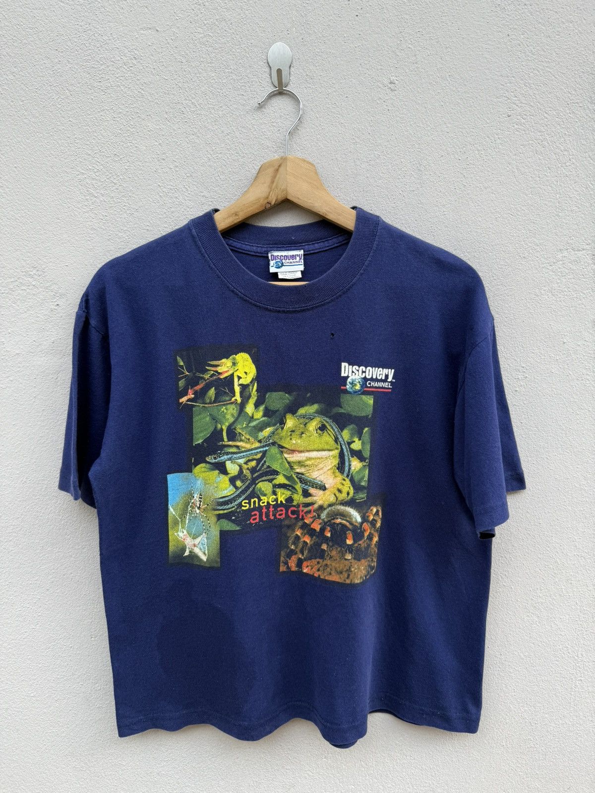 Vintage 💥RARE💥Vintage 1999 DISCOVERY CHANNEL “snack attack” Boxy Tee Size US M / EU 48-50 / 2 - 1 Thumbnail