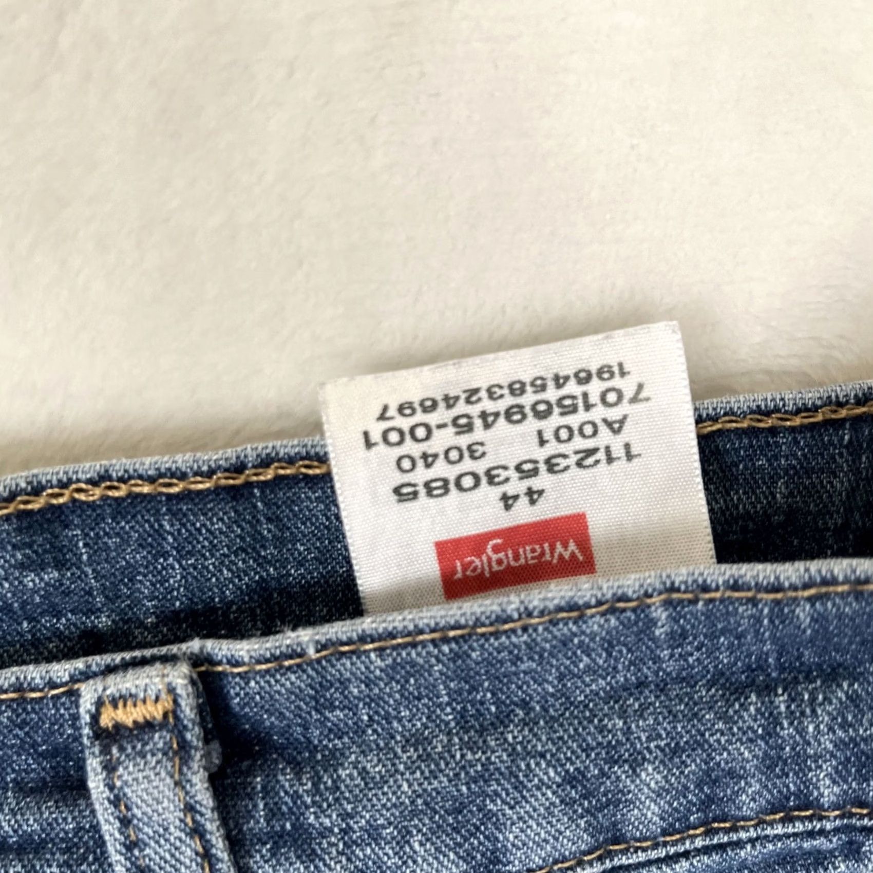 Wrangler Wrangler Cargo Shorts Mens 44 Blue Denim Relaxed Fit Carpenter Workwear Utility Shorts Casual Wide Pockets Denim 10in Inseam Regular Size 44 Mens Size US 44 / EU 60 - 5 Thumbnail