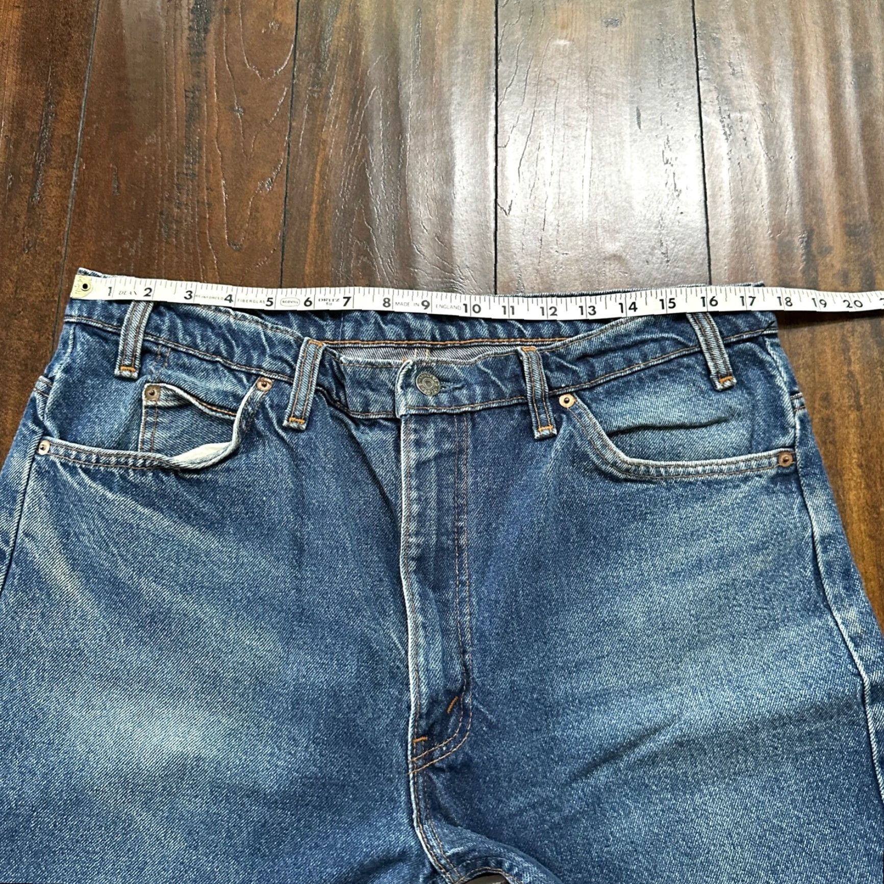Levi's VINTAGE Levi's 505 Jeans Mens 38x30 Denim Blue 90s 5-Pocket Regular Straight 40505 Canada - (Note: remove extra hyphen?) Size US 38 / EU 54 - 7 Thumbnail