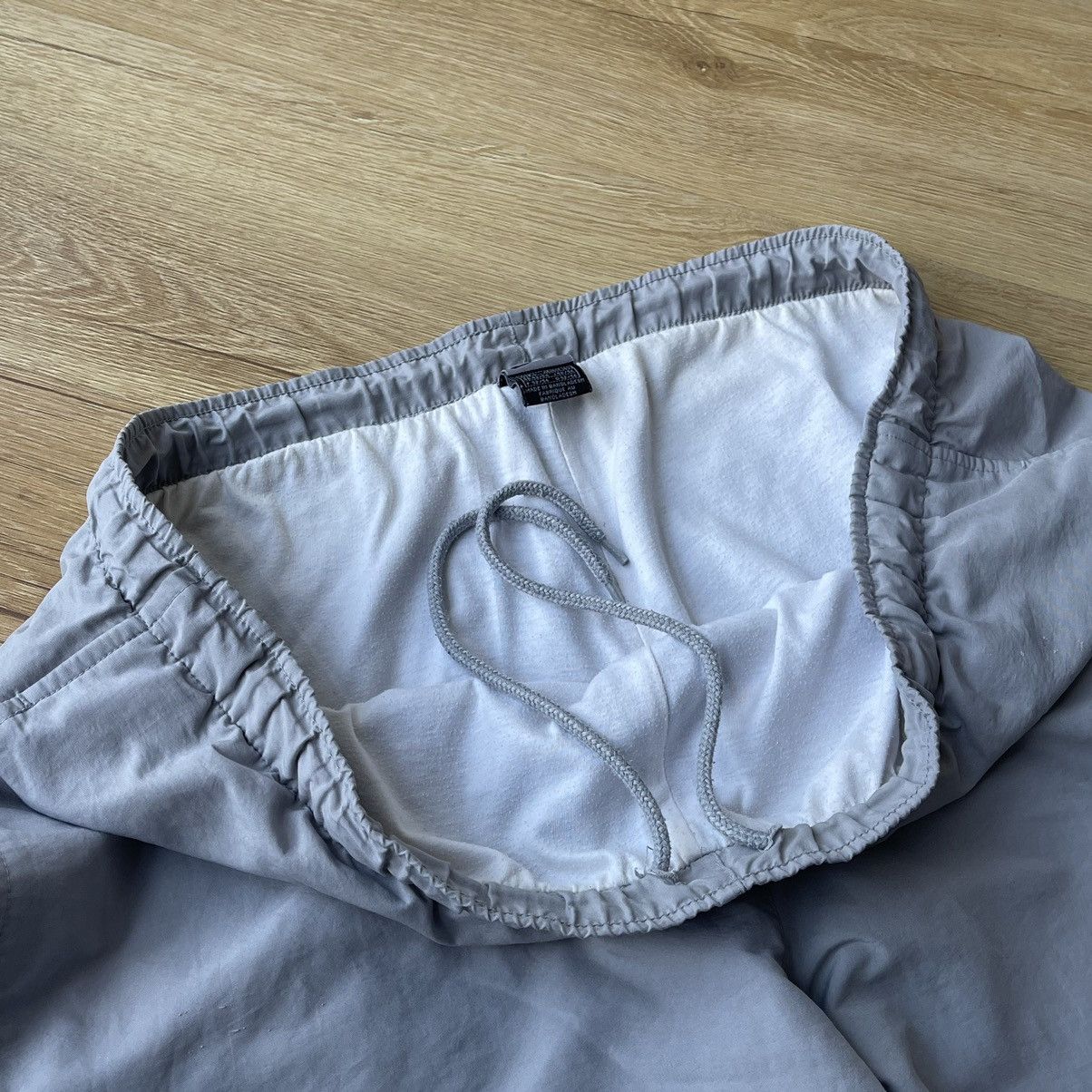 Nike Vintage Nike Swoosh Baggy Parachute Track Pants Size L Size US 38 / EU 54 - 10 Thumbnail