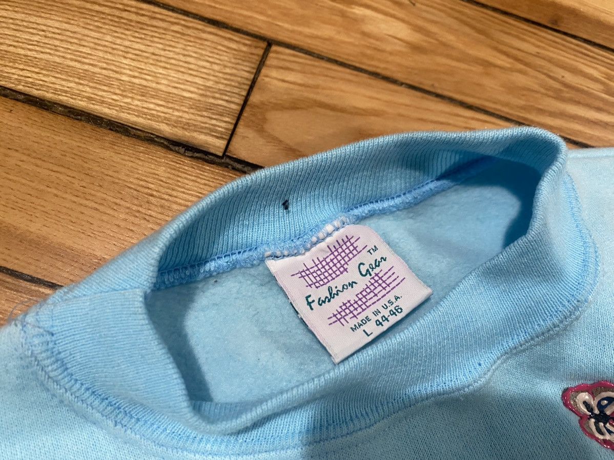 Vintage Vintage handmade crewneck M/L Size US L / EU 52-54 / 3 - 4 Thumbnail