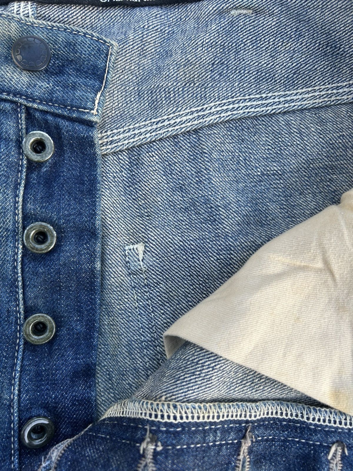 Kaws Thrashed Original Fake Kaws Selvedge Denim Jeans Size US 34 / EU 50 - 8 Thumbnail