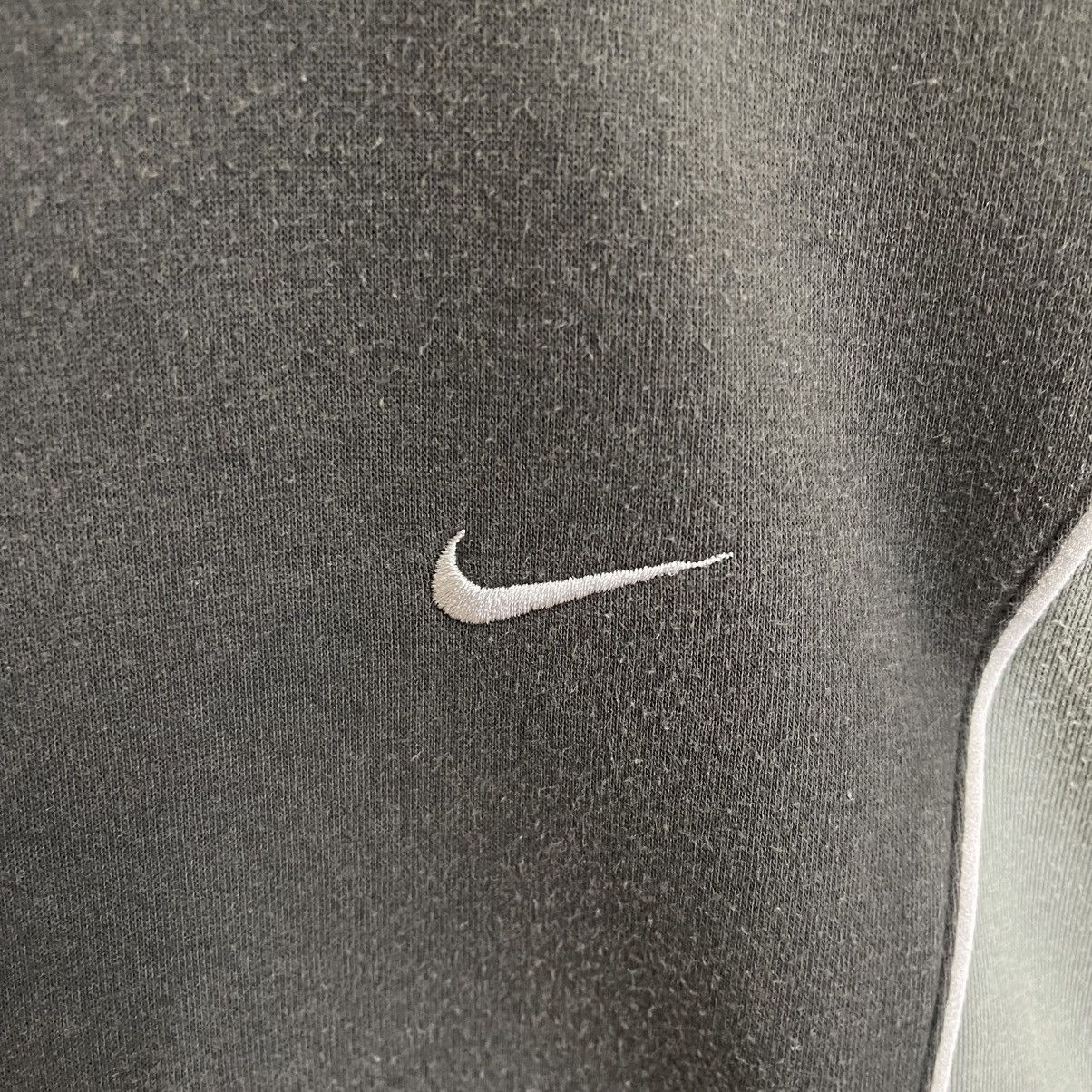 Japanese Brand × Nike Nike Small Logo Embroidered Crewneck Sweatshirt Size US M / EU 48-50 / 2 - 5 Thumbnail