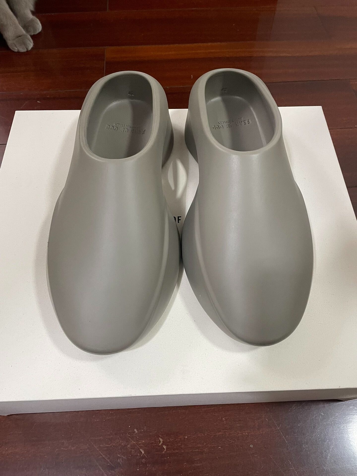 Fear of God Fear of God California 2.0 Slippers Size US 9 / EU 42 - 1 Thumbnail