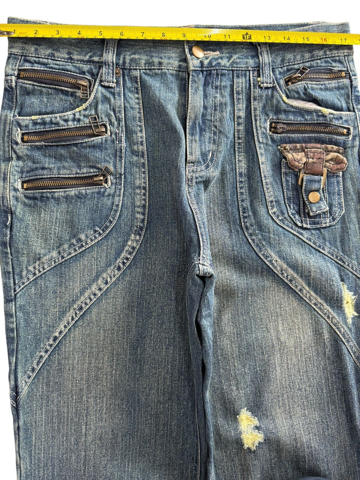 In The Attic In The Attic Multipocket Grunge Distreesed Loose Jeans Size US 35 - 10 Thumbnail