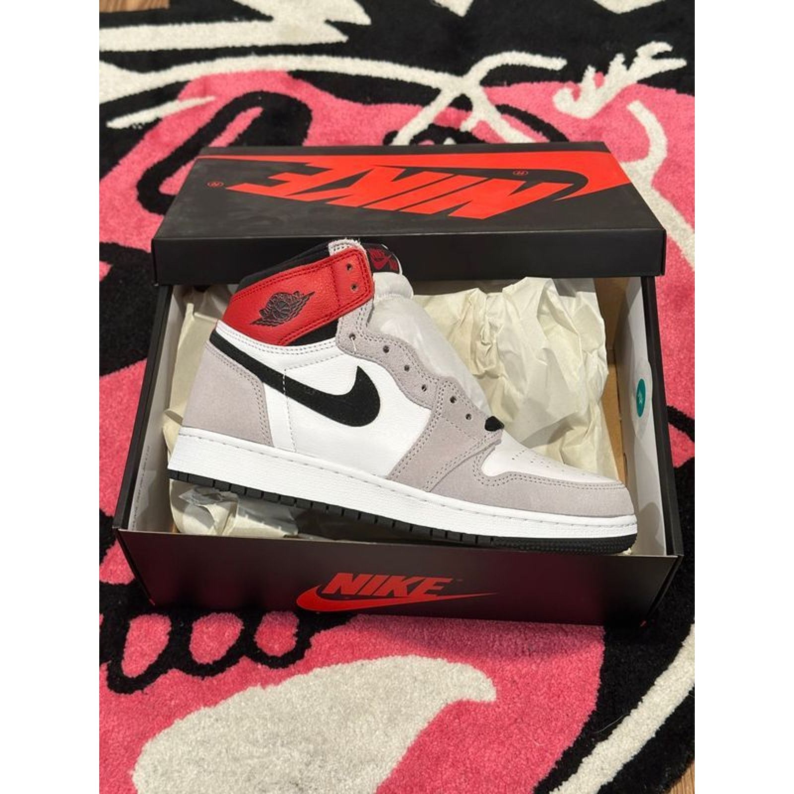 Jordan Brand × Nike Jordan 1 Retro High Light Smoke Grey GS – Size 6.5Y – New Size US 6 / EU 39 - 7 Thumbnail