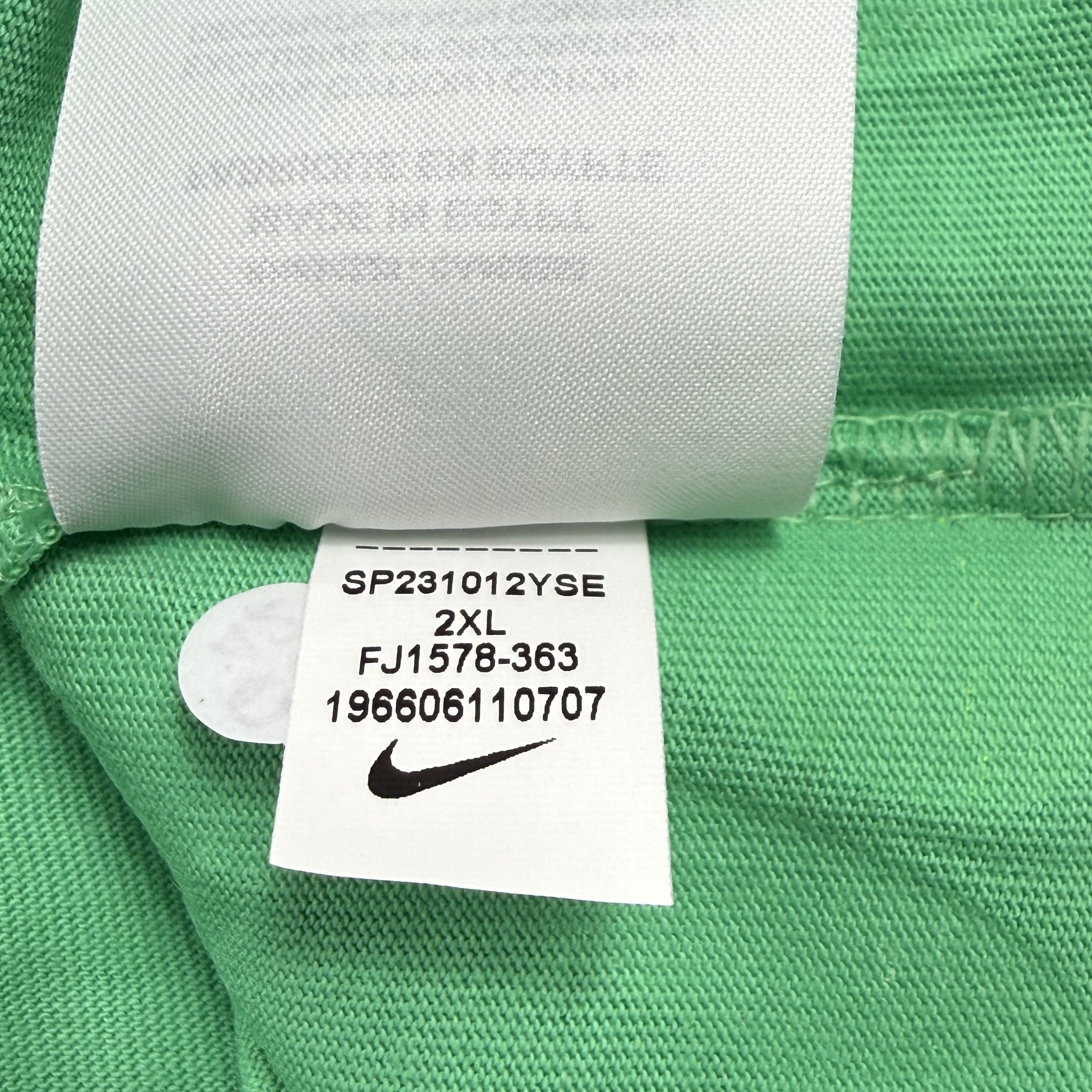 Nike Nike Mens XXL Green Abstract Graphic Loose Fit T-Shirt Size US XXL / EU 58 / 5 - 7 Thumbnail