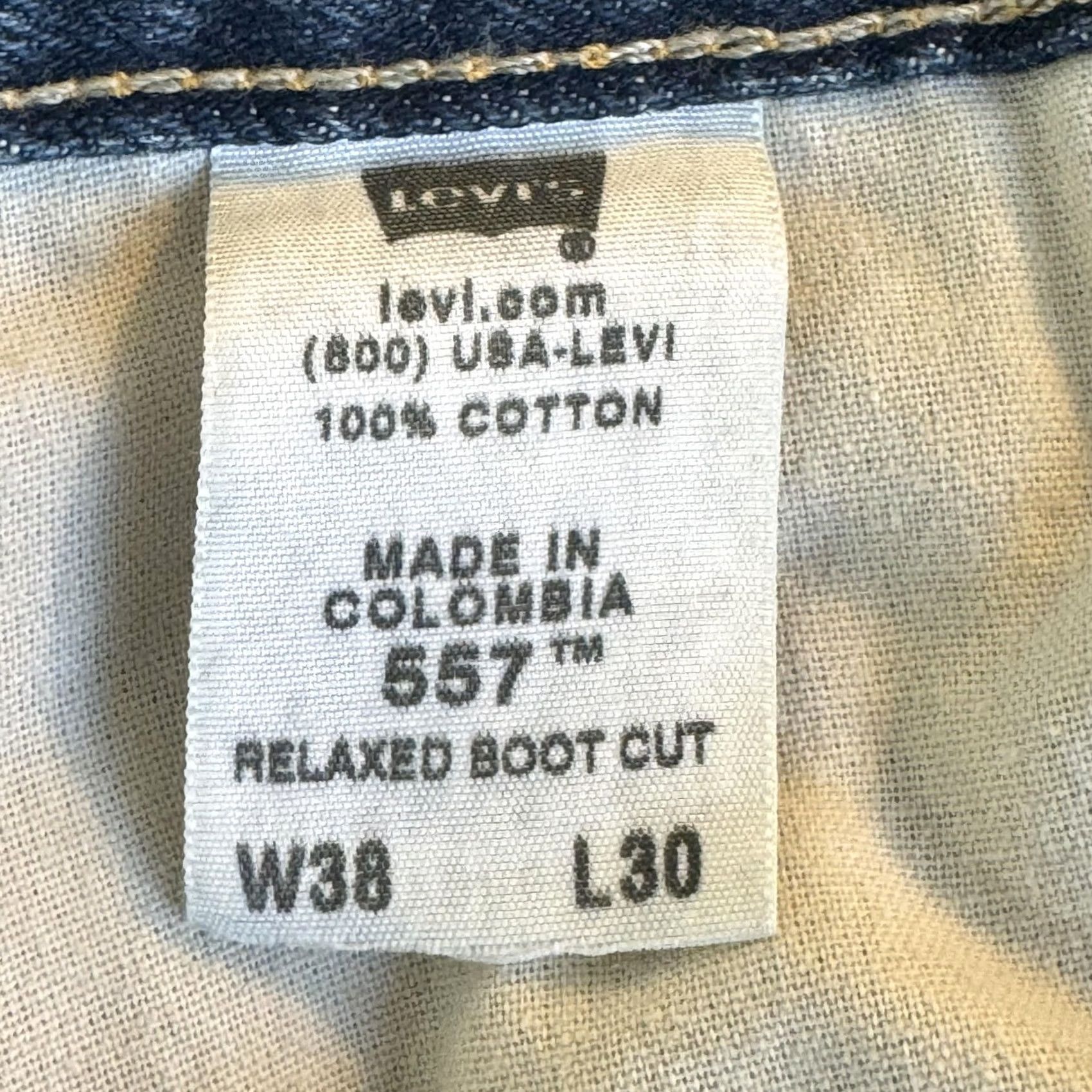 Levi's VINTAGE Levi’s 557 Jeans Mens 38x30 Blue Relaxed Boot Cut Denim Red Tab Zip Fly Size US 38 / EU 54 - 5 Thumbnail