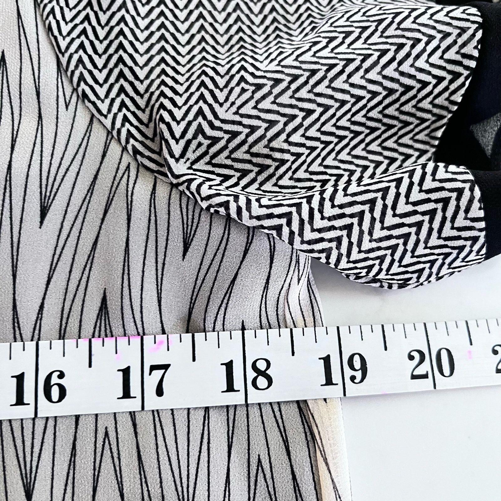 Reiss Reiss Hannah Black Cream Zigzag Flutter Sleeve Mini Dress Size S / US 4 / IT 40 - 9 Thumbnail