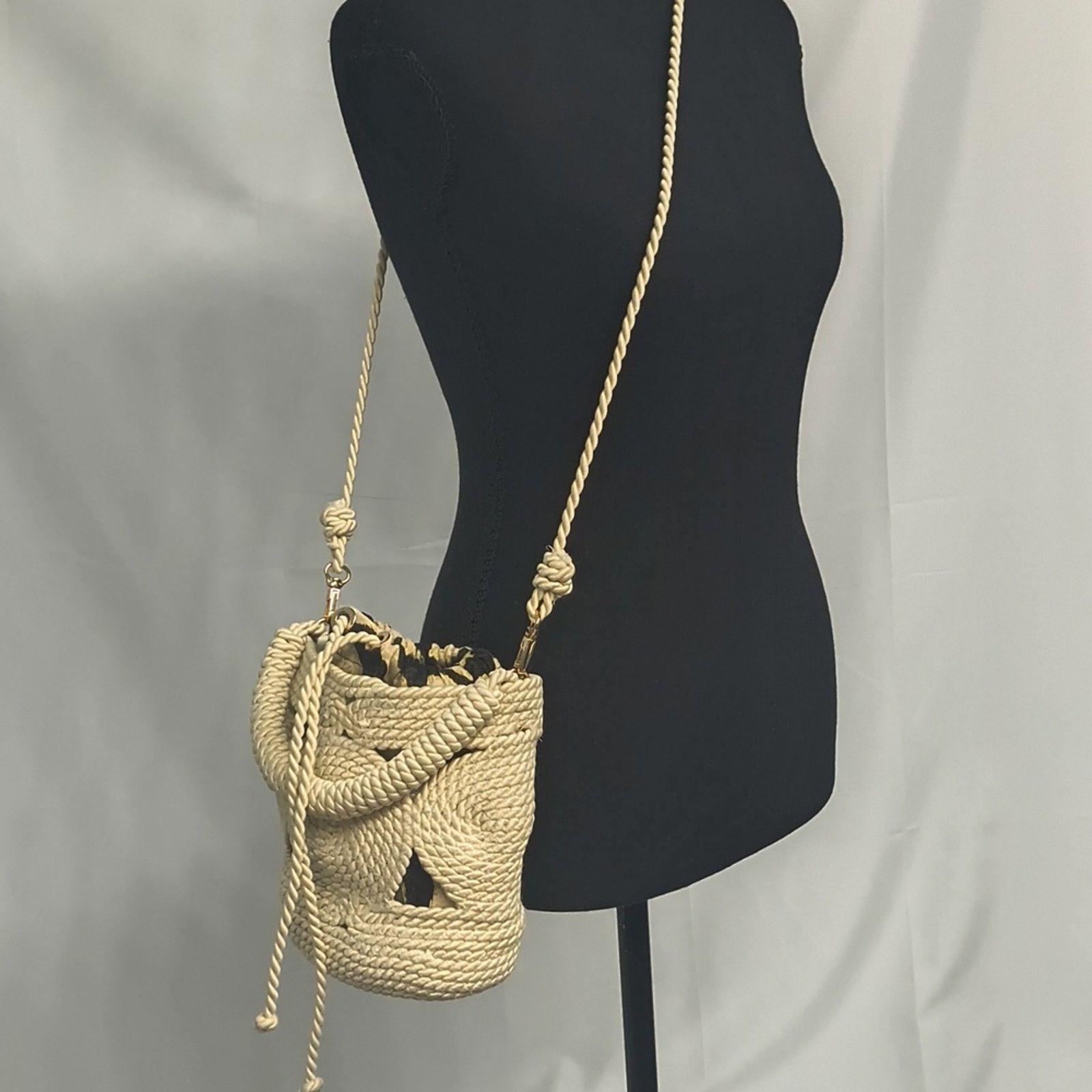 Zara Zara Raffia Crochet Rope Bucket Bag Removable Strap Size ONE SIZE - 2 Thumbnail