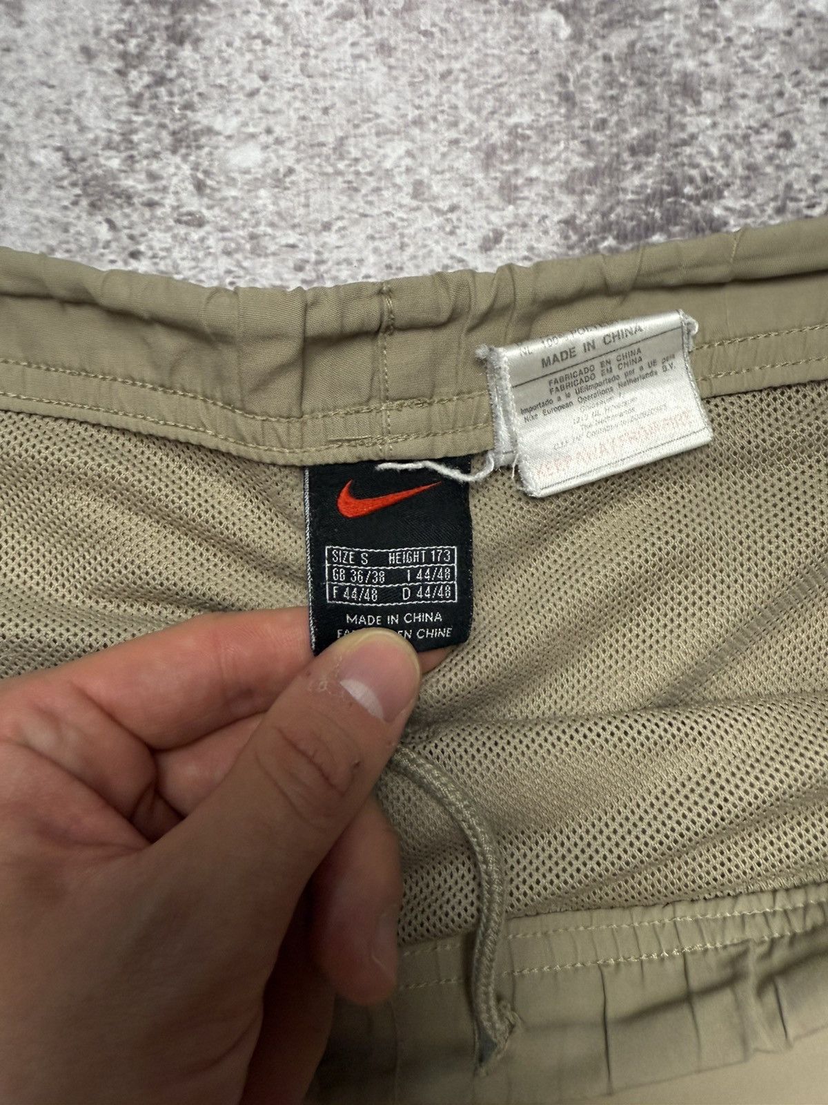 Nike × Vintage Vintage Nike Nylon Shorts 90s Y2K Size US 30 / EU 46 - 4 Thumbnail