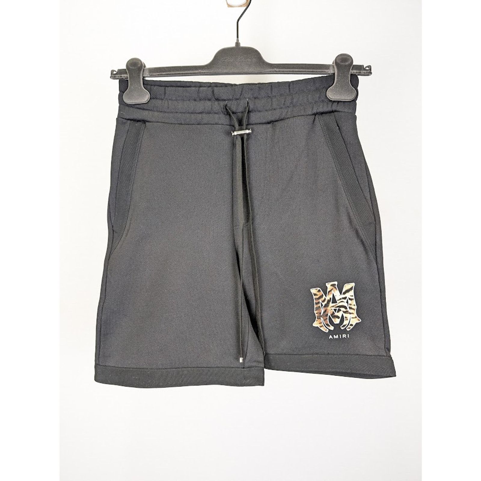 o1rshd1 MA Chinese New Year Short in Black