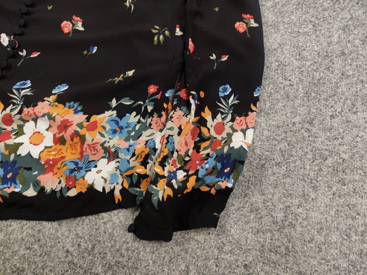 Sezane Sezane Paris design Flowers Pattern Viskoze Blouse Cardigan Size XS / US 0-2 / IT 36-38 - 5 Thumbnail