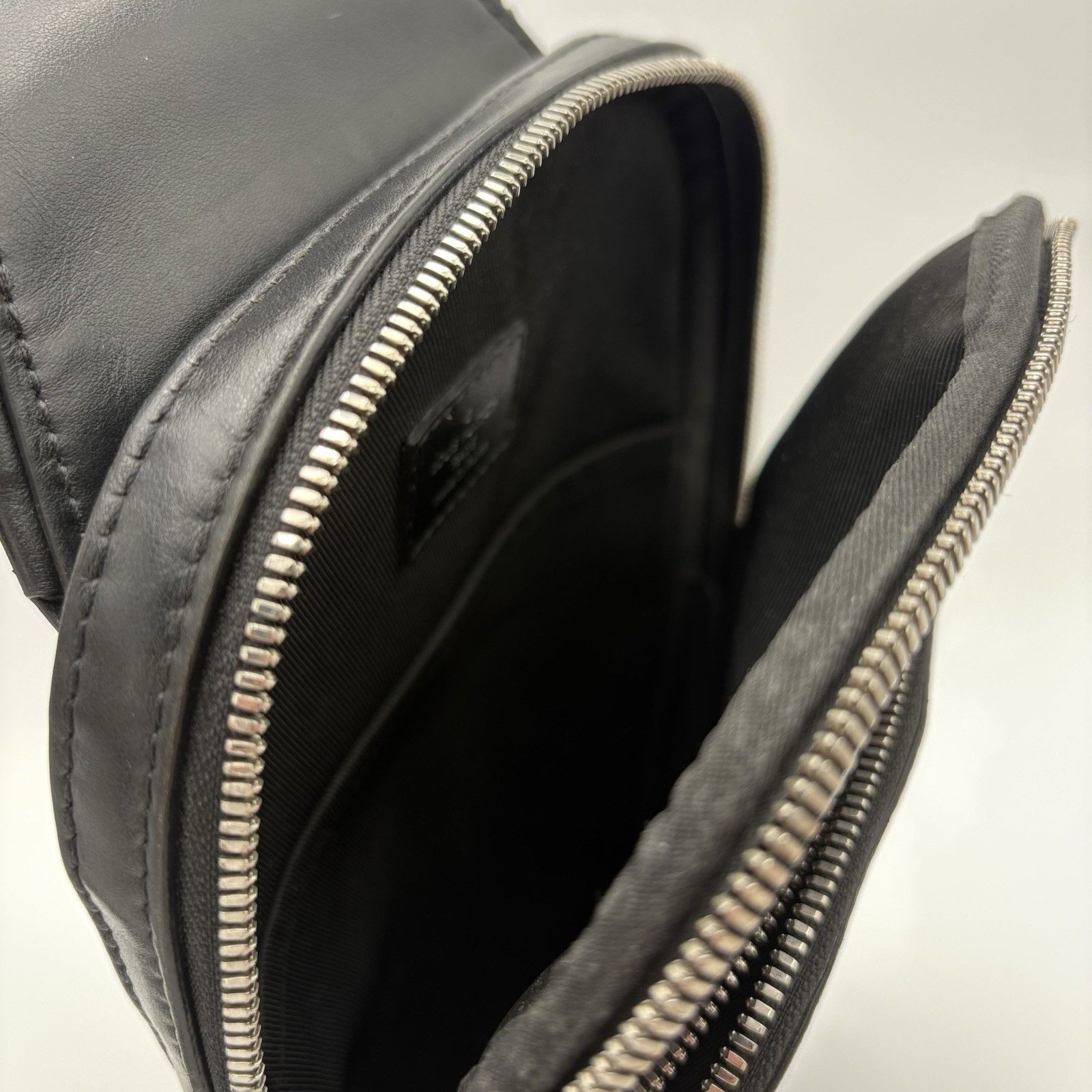 Louis Vuitton Sling Bag Damier Graphite Canvas ' Black ' | SUPER CLEAN! Size ONE SIZE - 15 Thumbnail