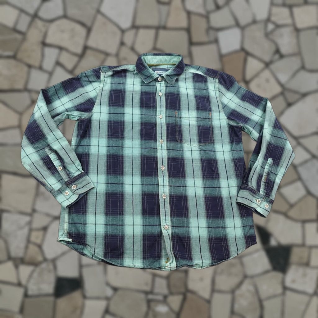 Vintage 32 Bar Blues Shirt Mens Large Blue Plaid Button-Down Long Sleeve Casual Cotton Shirt Mens L Blue Plaid Size US L / EU 52-54 / 3 - 1 Thumbnail