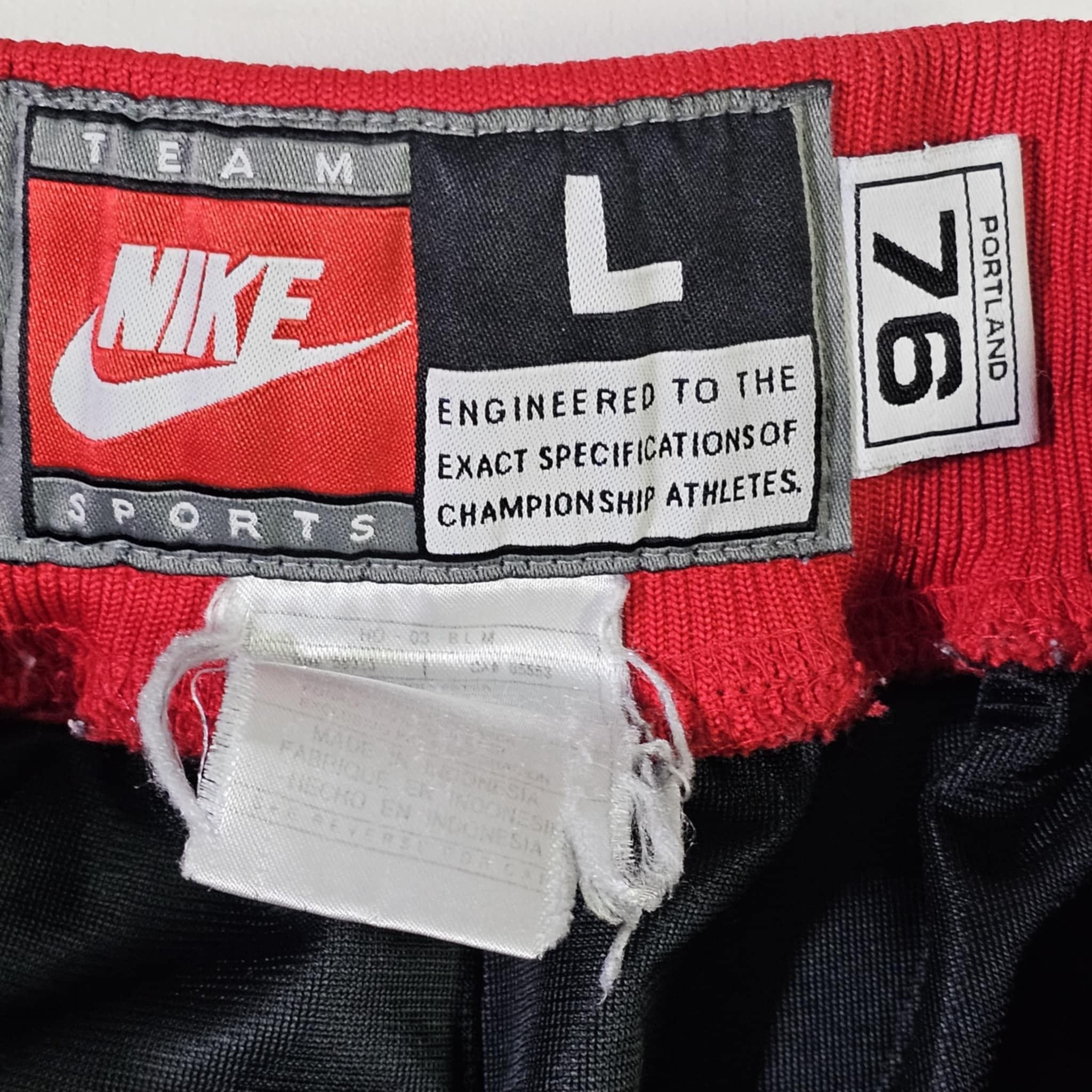 NBA × Nike × Vintage Portland Trail Blazers Vintage Rewind Basketball Shorts Size US 40 / EU 56 - 6 Thumbnail