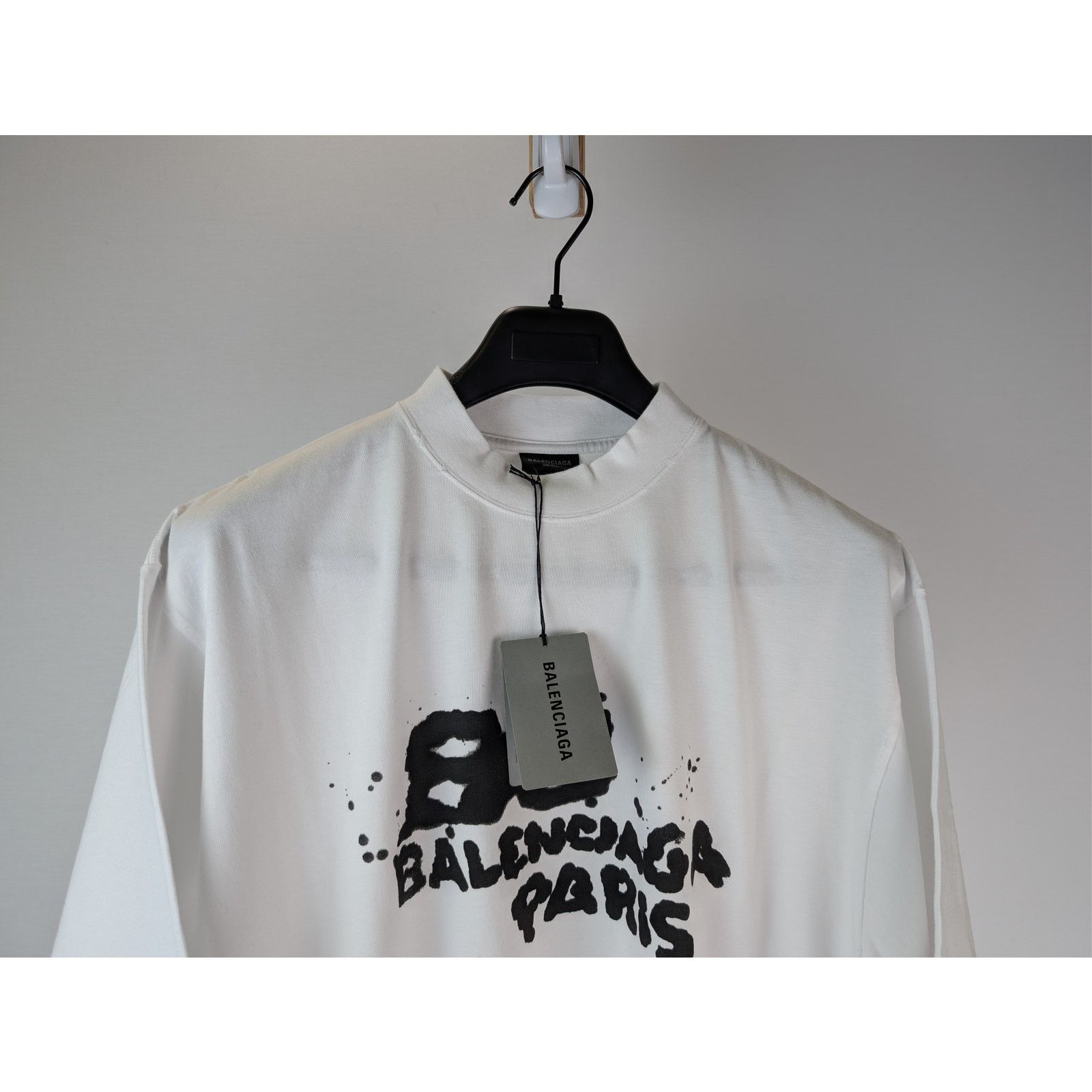 Balenciaga o1rshd1 Hand Drawn BB Icon Vintage Jersey Medium Fit T-Shirt Size US S / EU 44-46 / 1 - 3 Thumbnail