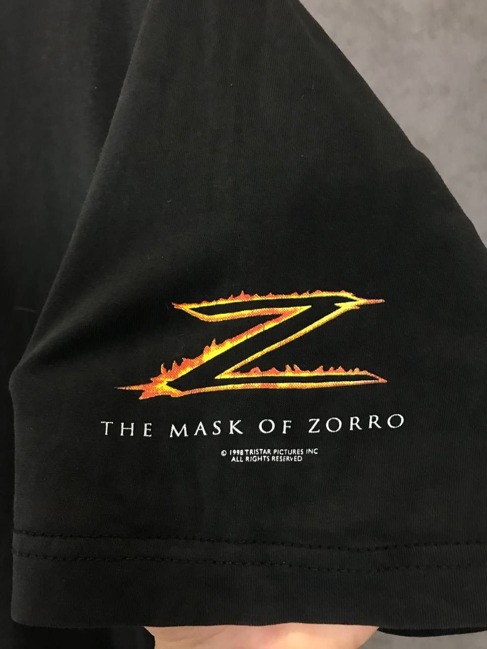 Vintage The Mask of Zorro 1998 vintage movie tee Size US M / EU 48-50 / 2 - 2 Thumbnail
