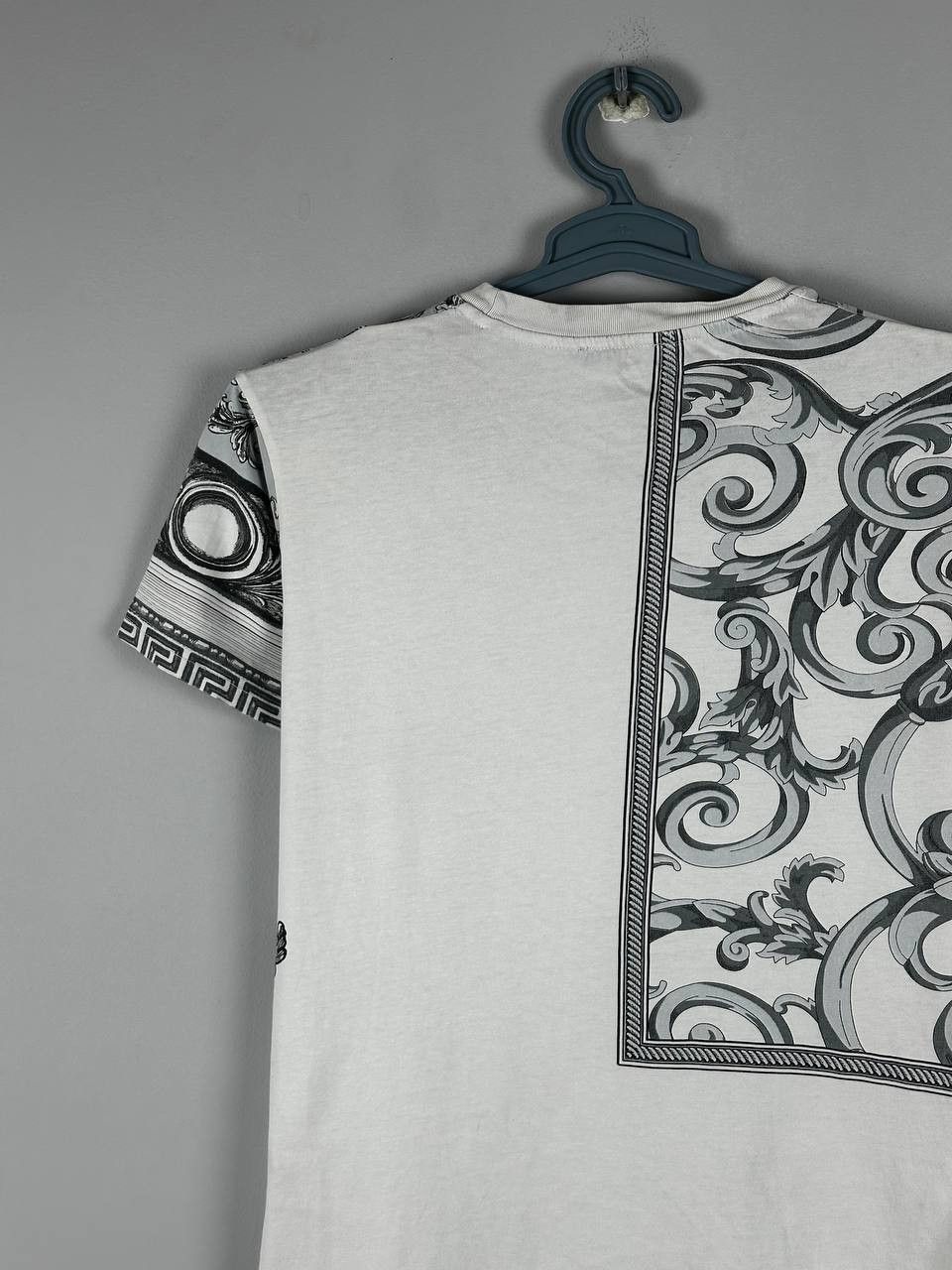 Versace Luxury Versace Medusa Logo Printed T Shirt Size US S / EU 44-46 / 1 - 15 Thumbnail