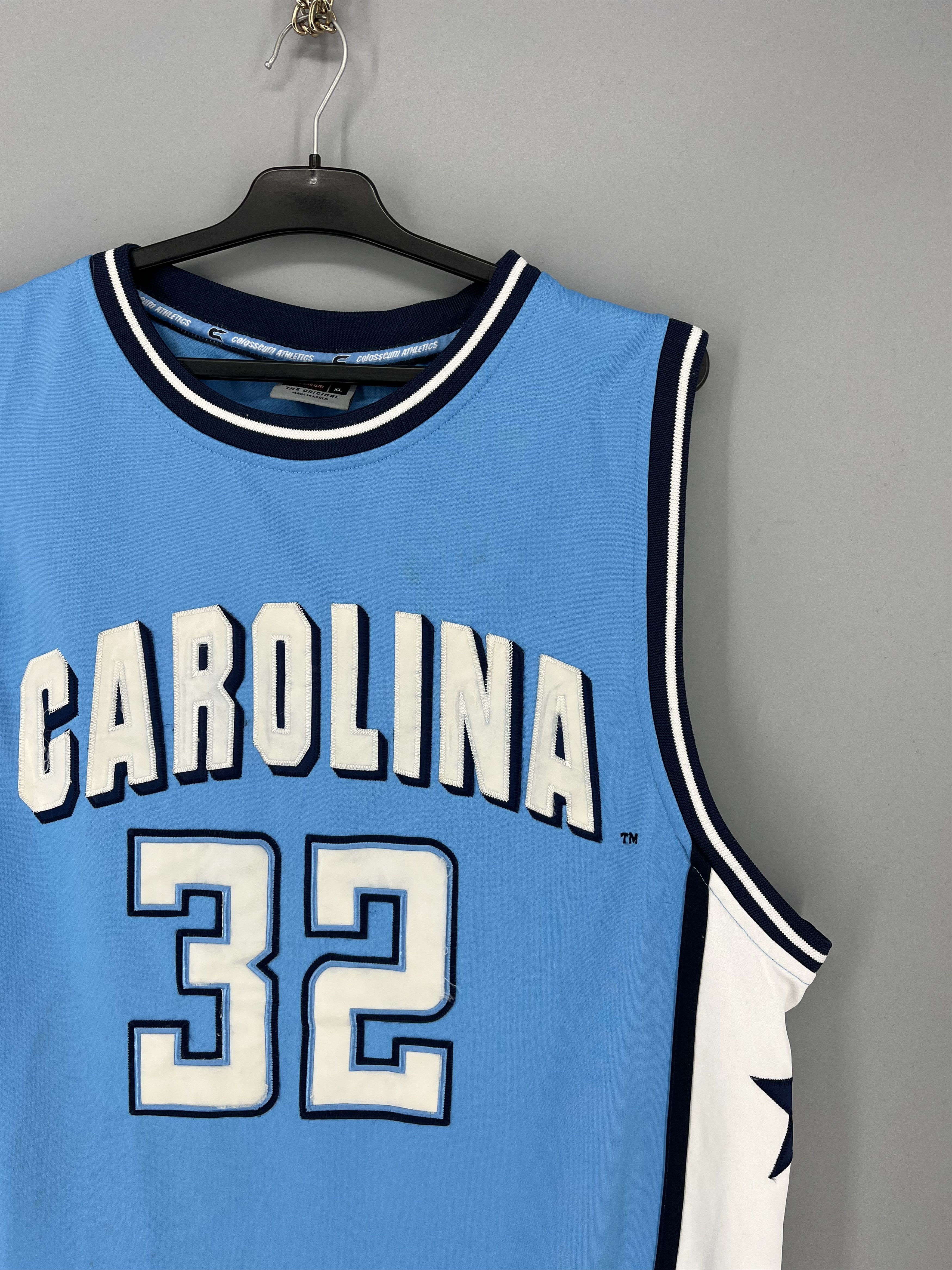 Vintage North Carolina Tar Heels #32 NCAA Victorious Classics Jersey Size US XL / EU 56 / 4 - 5 Thumbnail