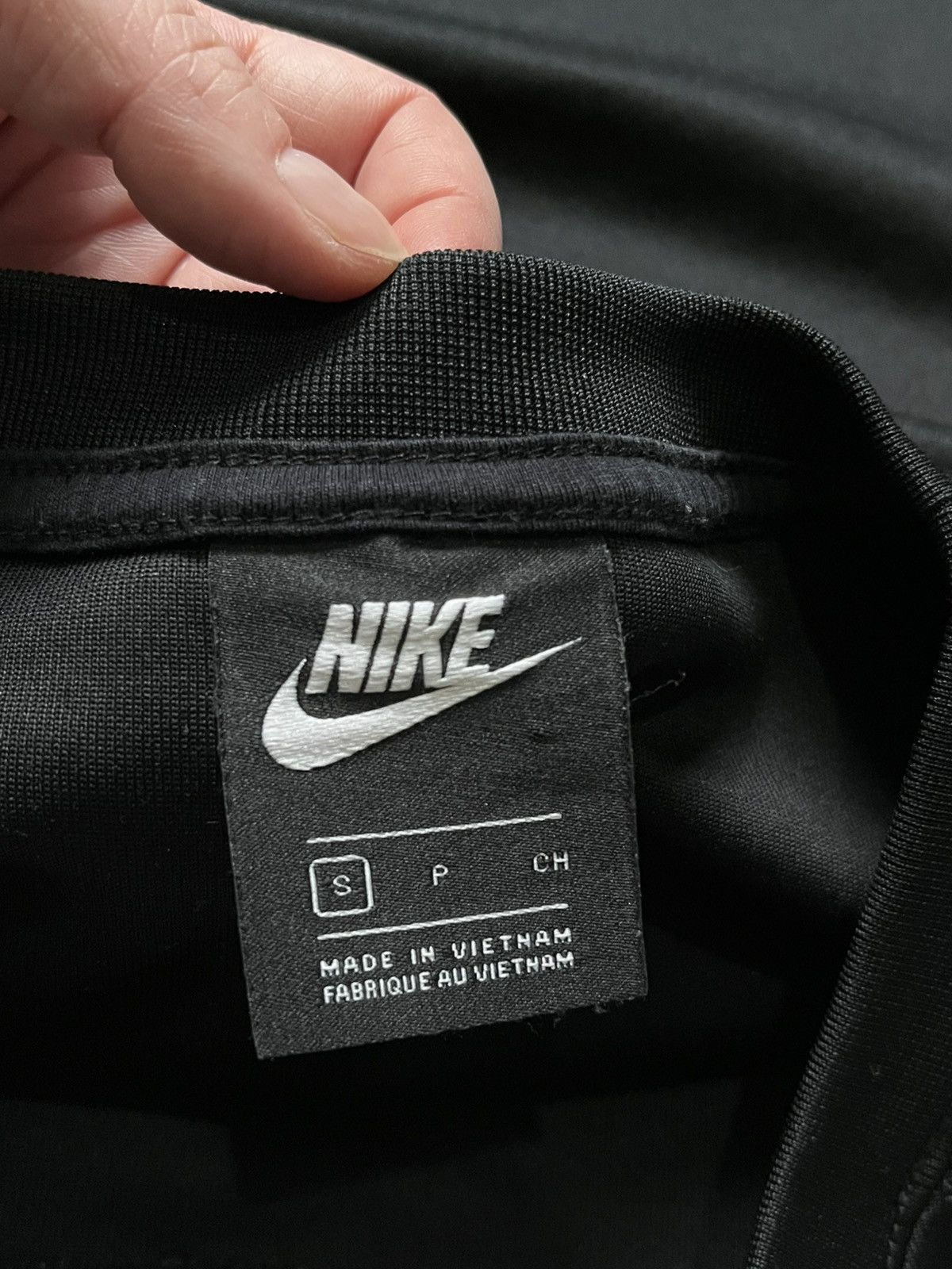 Nike Nike Sportswear Womens Logo Tape Crew Sweatshirt Pullover Size S / US 4 / IT 40 - 9 Thumbnail