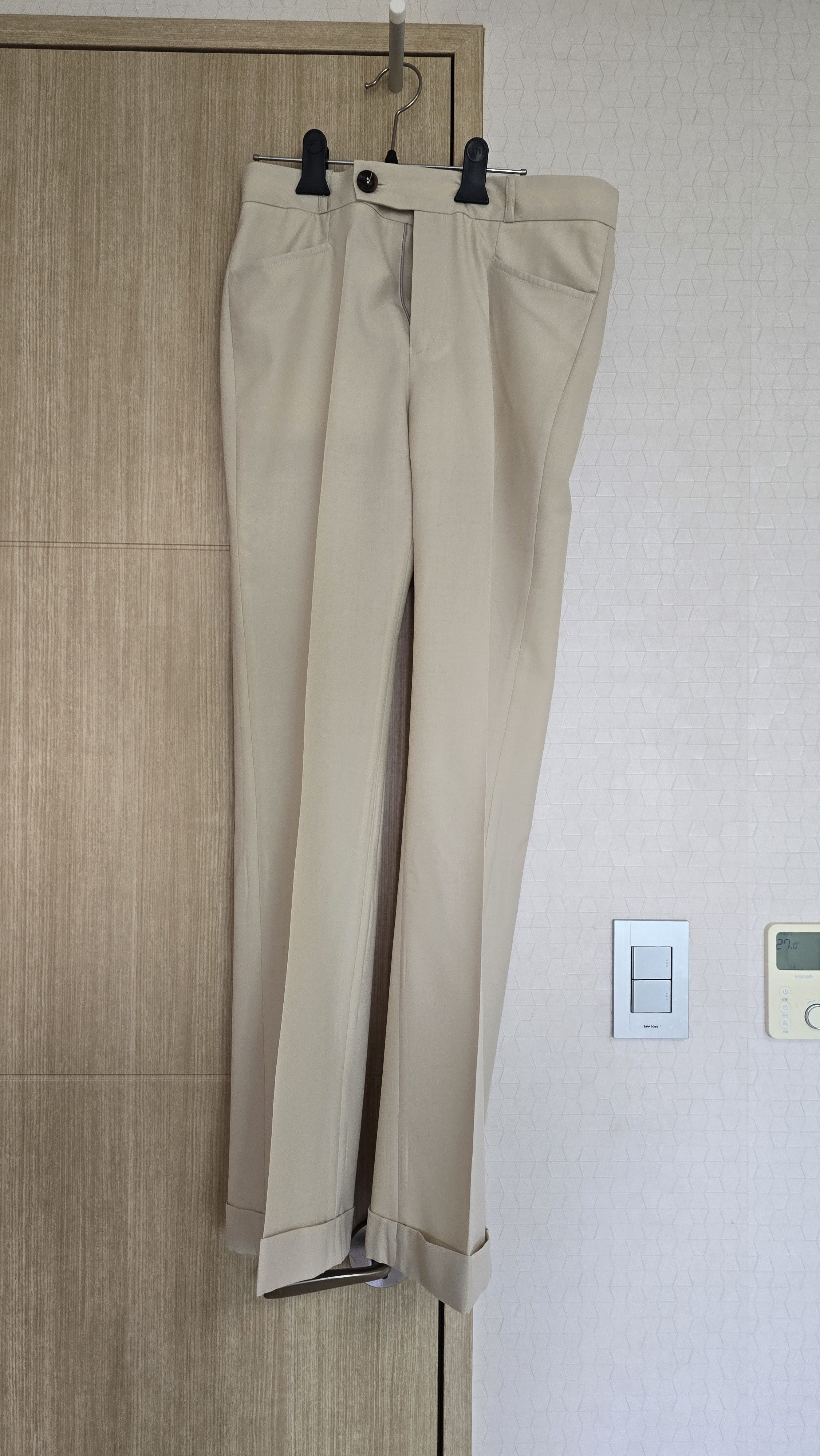 Ernest W. Baker ernest w.baker 23aw suit Size 46R - 7 Thumbnail