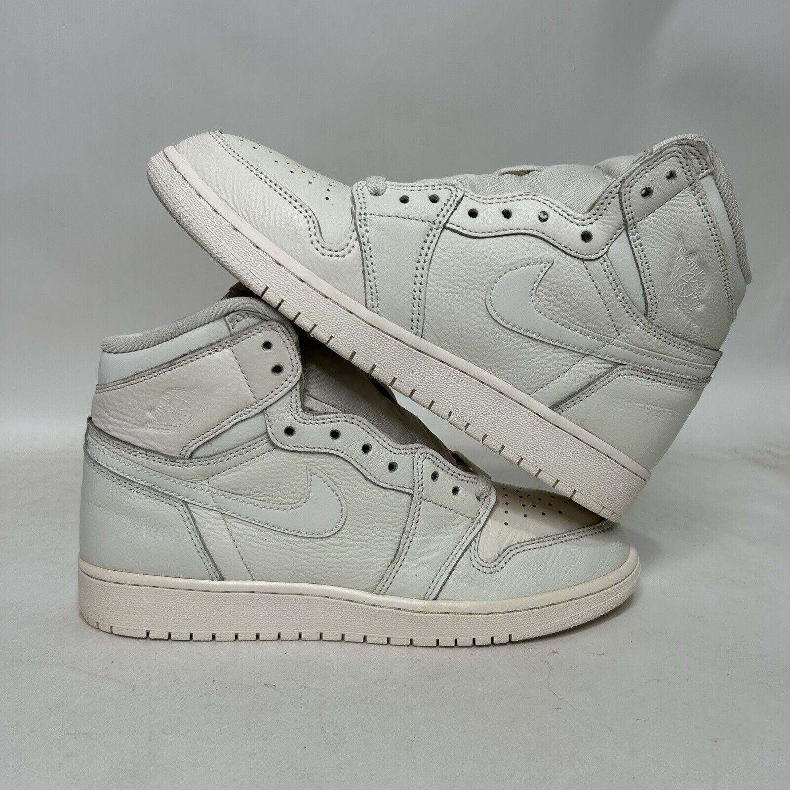 Nike Nike Shoes Air Jordan 1 Retro High OG BG “Sail” 2024 Size US 8.5 / IT 38.5 - 1 Thumbnail