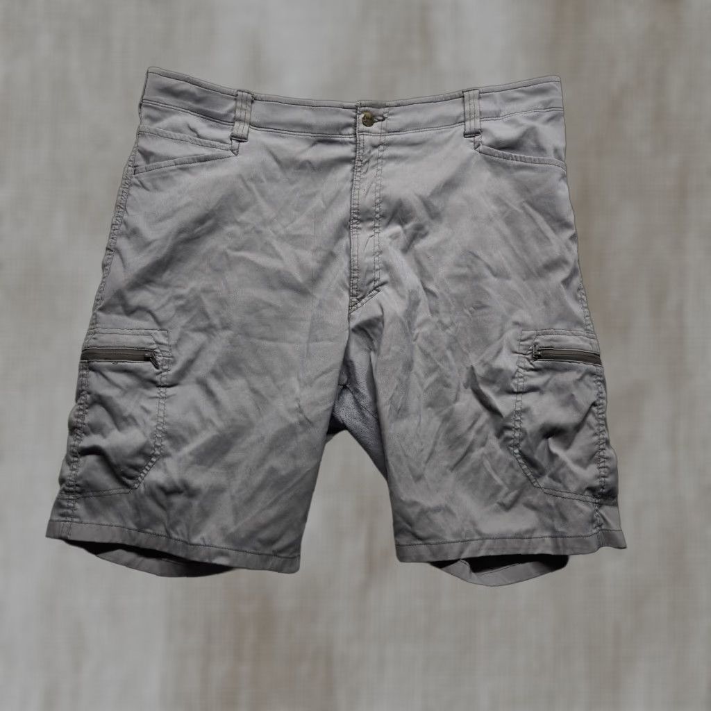 Wrangler Wrangler Gray Cargo Shorts Men's 42 Regular Comfort Waist Nylon Blend Outdoor Size US 42 / EU 58 - 1 Thumbnail