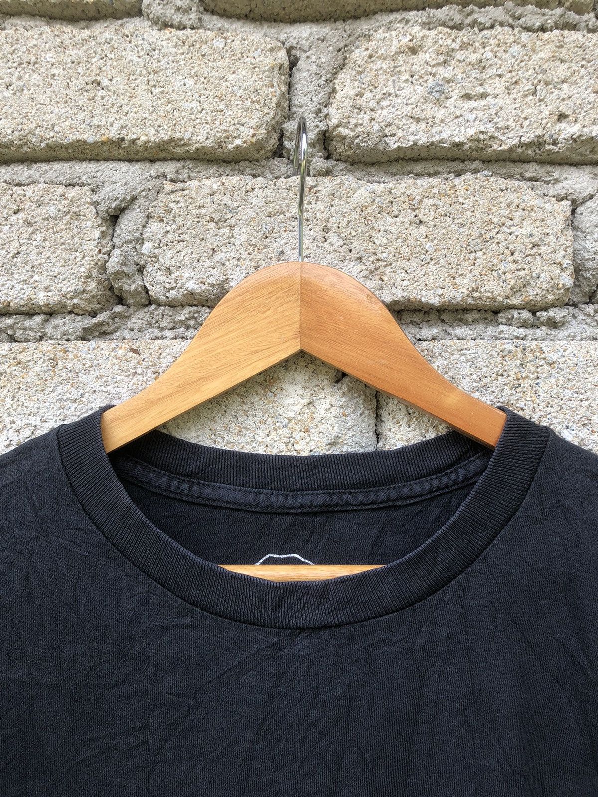 Japanese Brand Lurking Class By Sketchy Tank Backhit Tshirt Size US M / EU 48-50 / 2 - 11 Thumbnail
