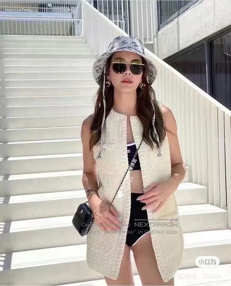 Chanel Chanel White knitted vest jacket Size XXS / US 00 / IT 34 - 6 Thumbnail