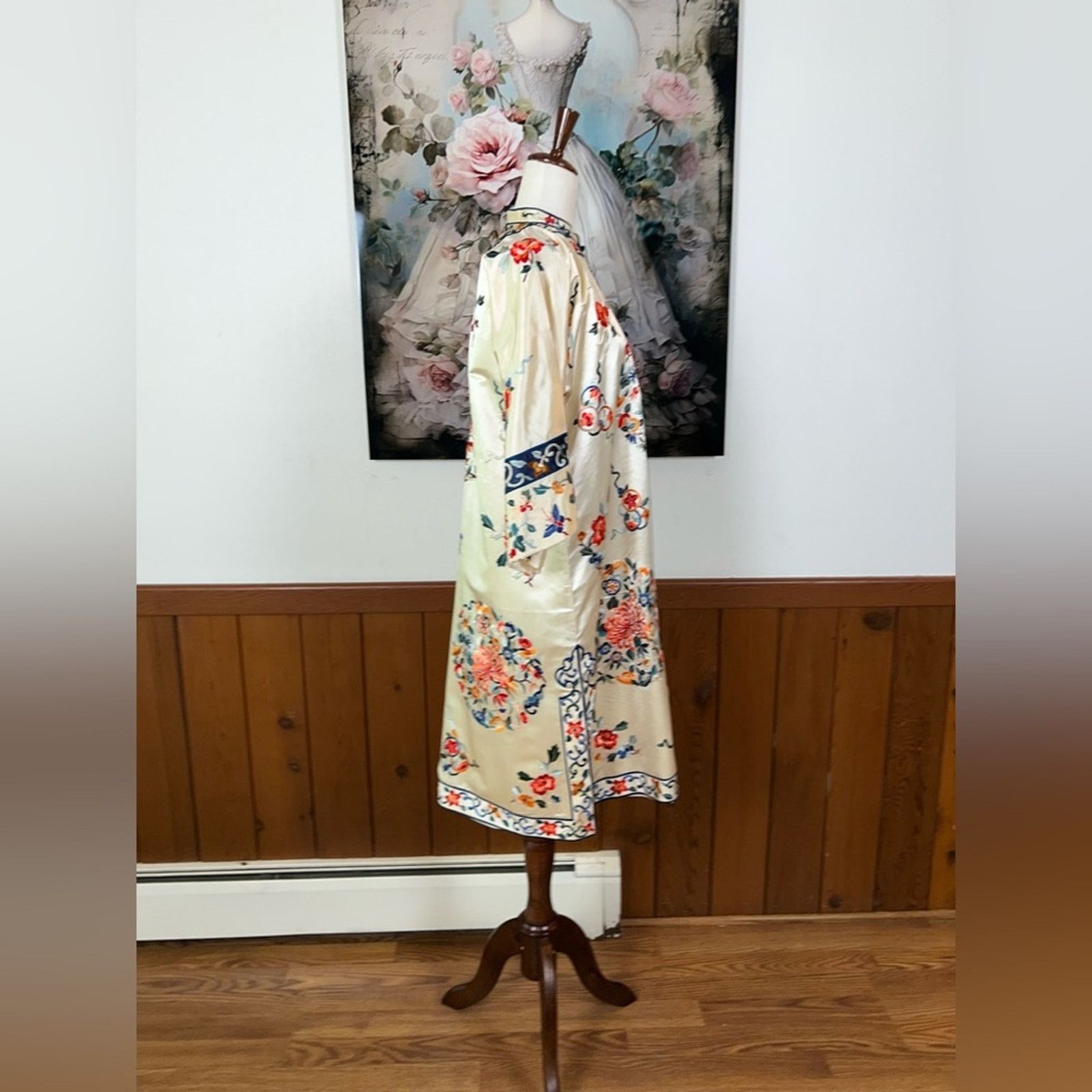 Vintage Spectacular Vintage 1930s/40s Embroidered Silk Kimono! Size ONE SIZE - 5 Thumbnail